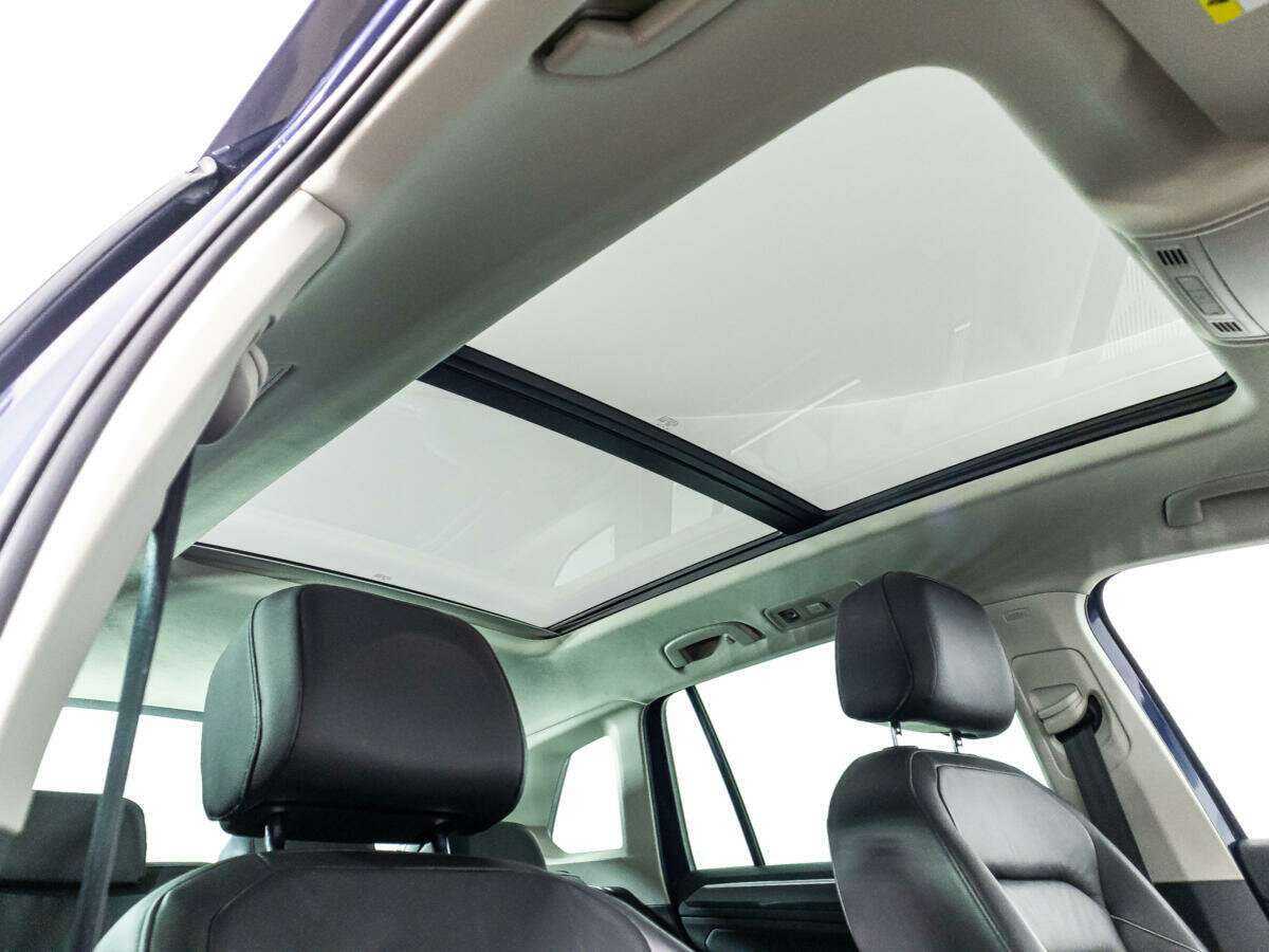 Купить Volkswagen Tiguan с пробегом. Фото: #18