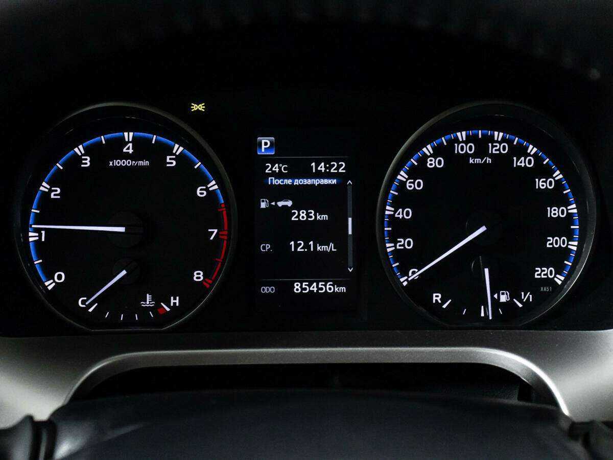Купить Toyota RAV4 с пробегом. Фото: #11