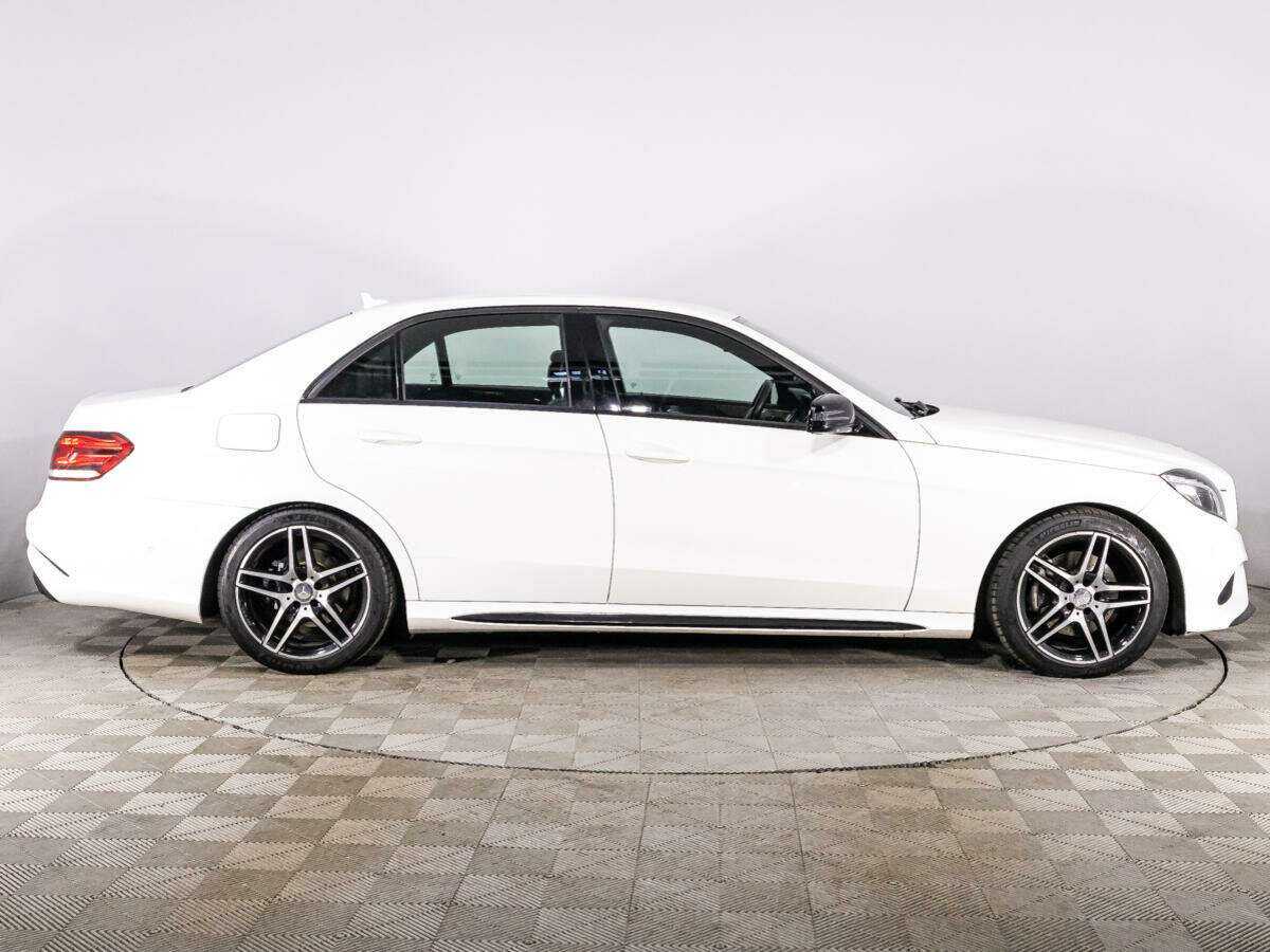 Купить Mercedes-Benz E-Класс с пробегом. Фото: #3