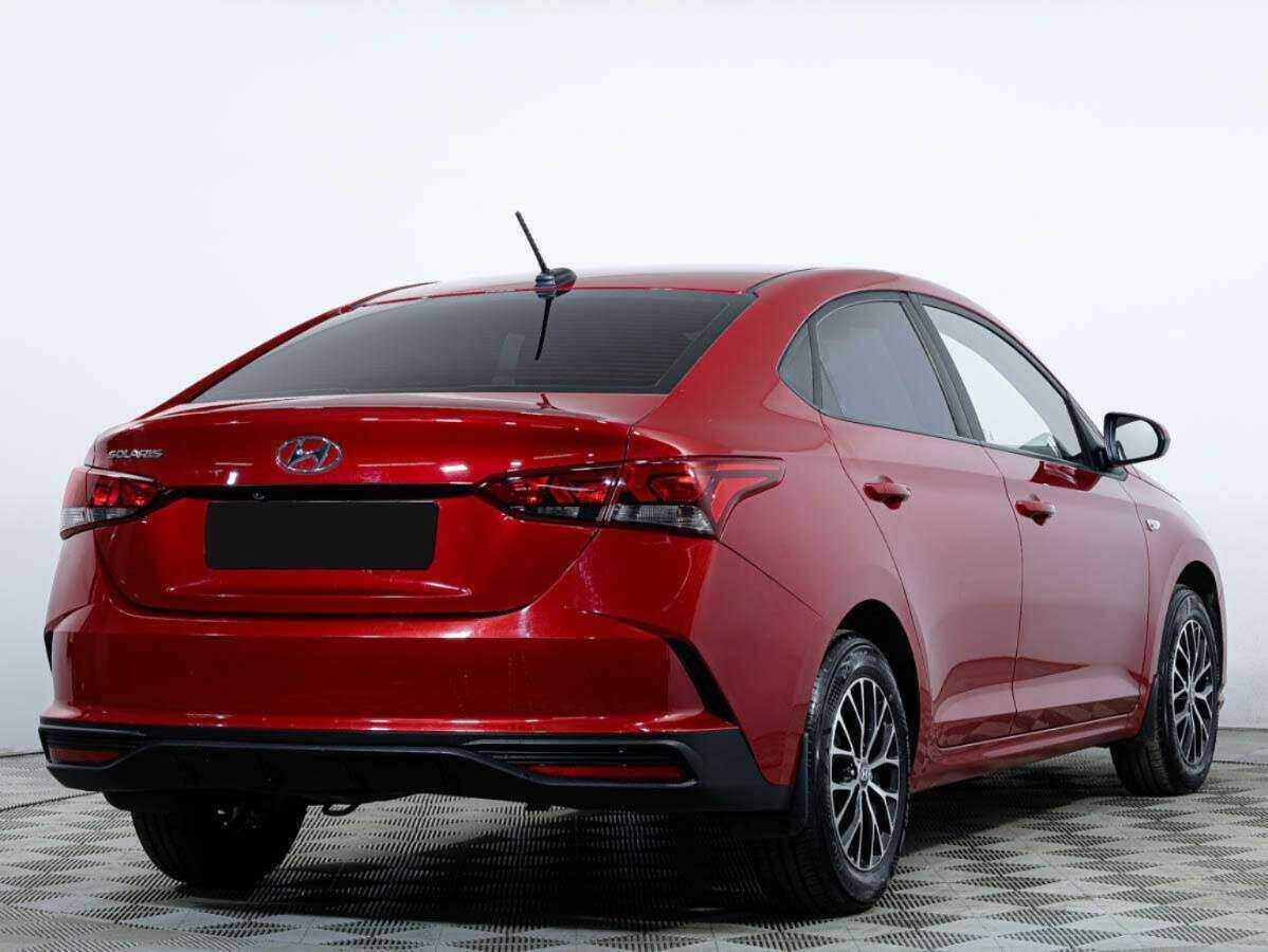 Купить Hyundai Solaris с пробегом. Фото: #3