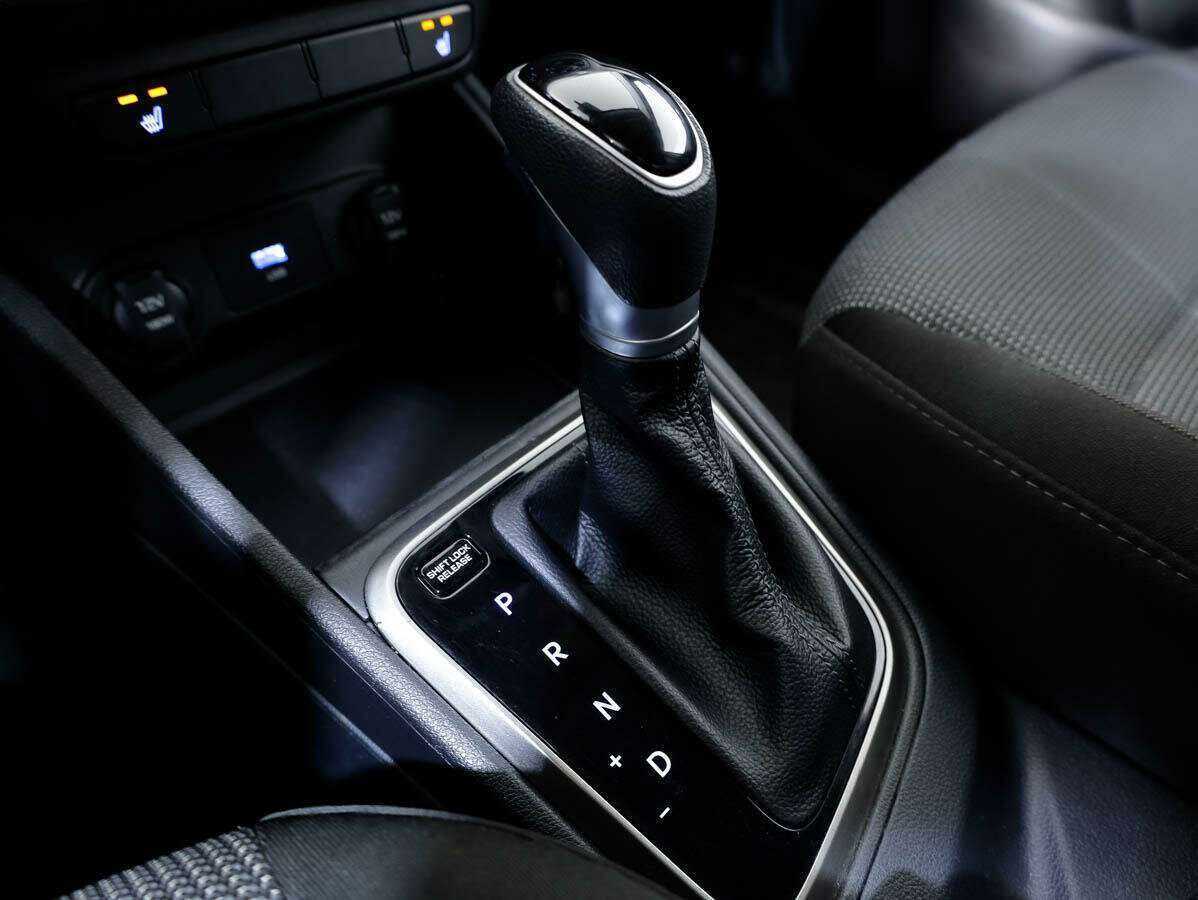 Купить Hyundai Solaris с пробегом. Фото: #14