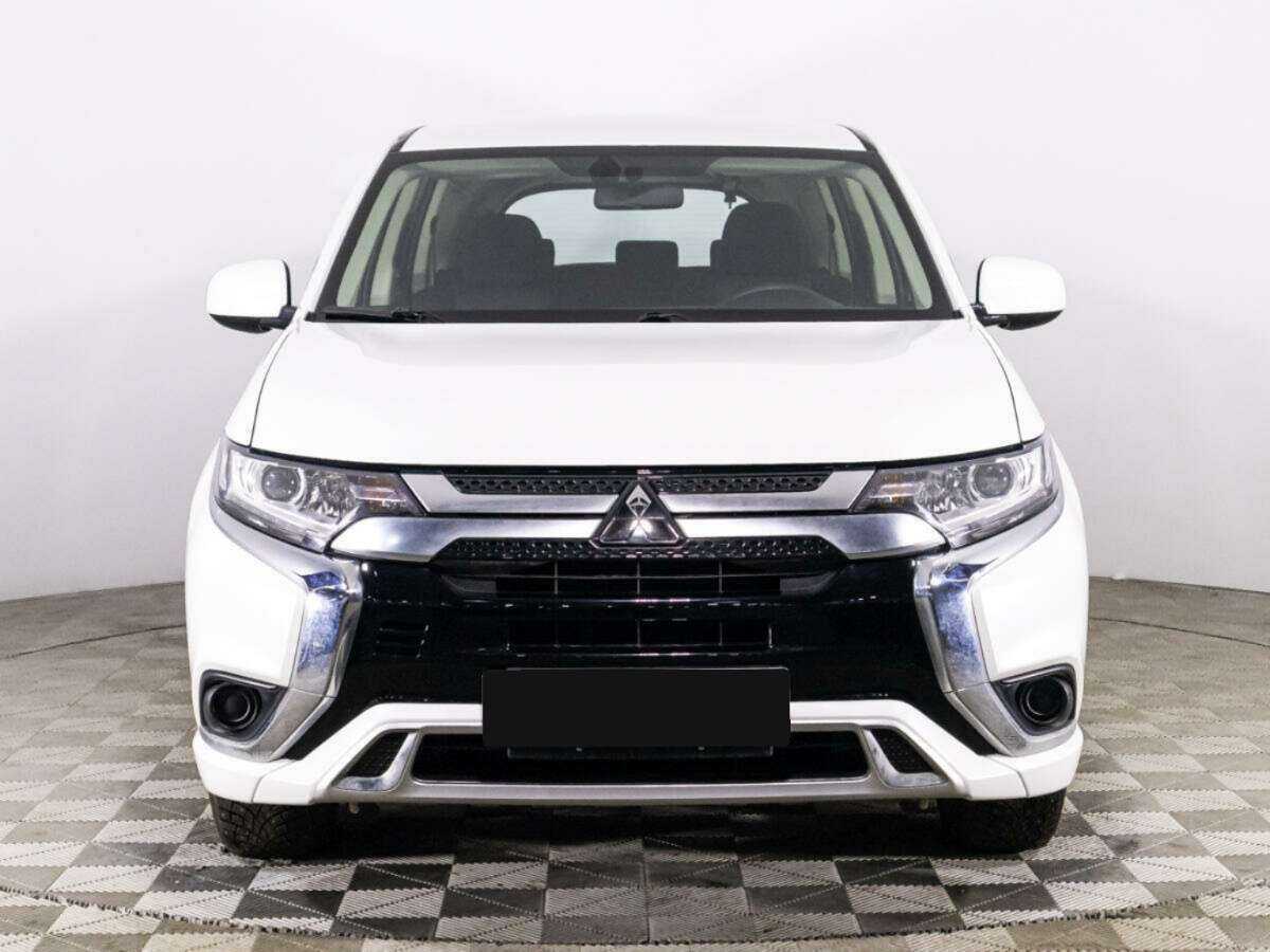 Купить Mitsubishi Outlander с пробегом. Фото: #1