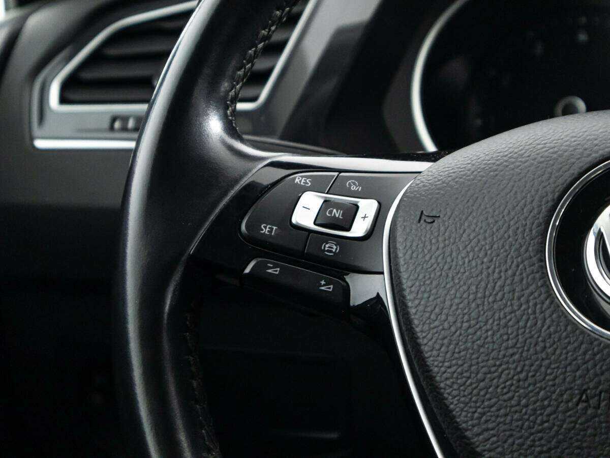 Купить Volkswagen Tiguan с пробегом. Фото: #18