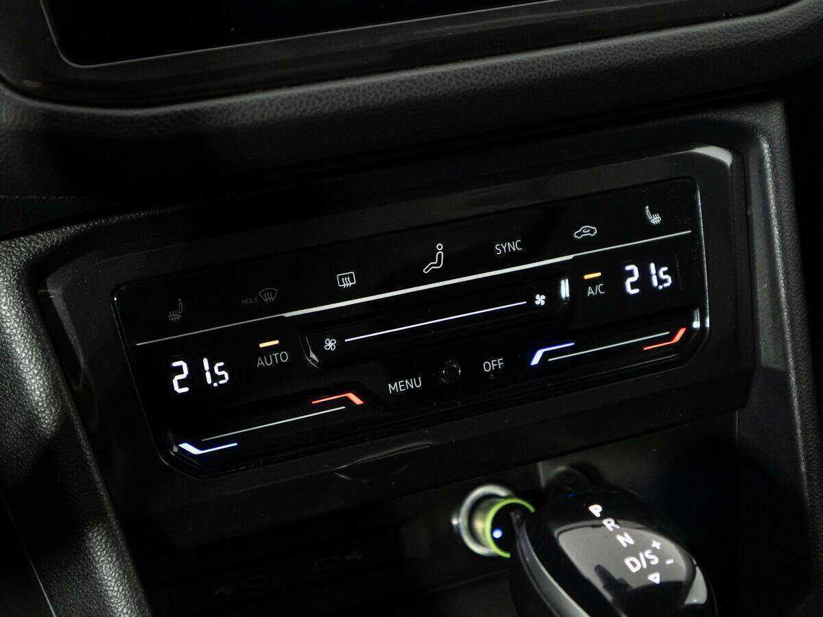 Купить Volkswagen Tiguan с пробегом. Фото: #16