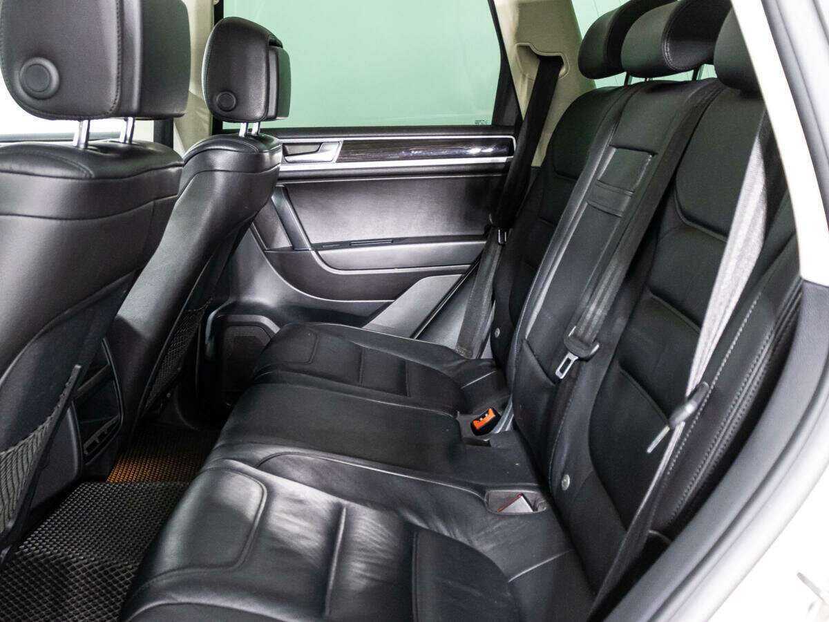 Купить Volkswagen Touareg с пробегом. Фото: #7