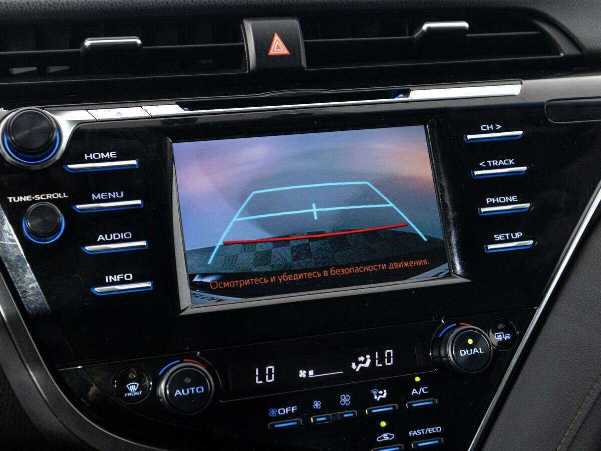 Купить Toyota Camry с пробегом. Фото: #14