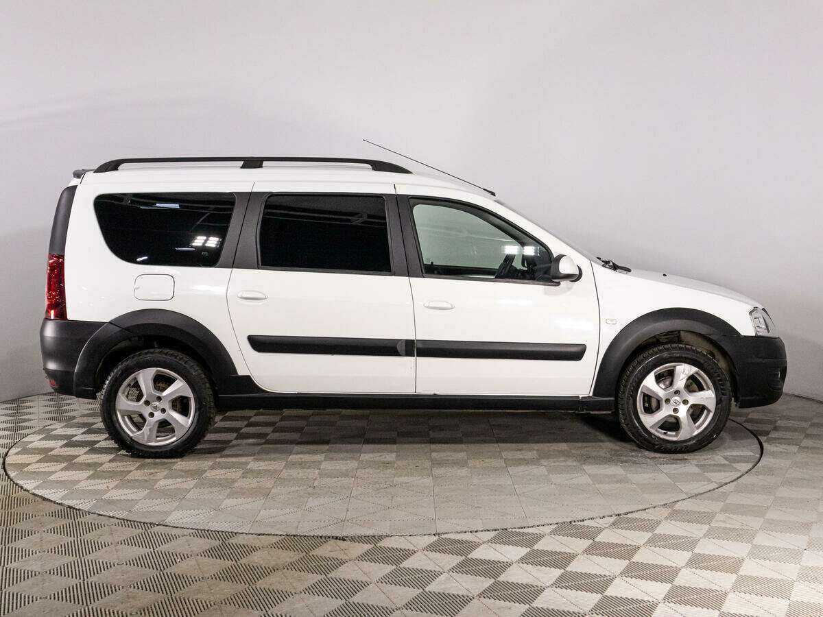 Купить Lada (ВАЗ) Largus с пробегом. Фото: #3