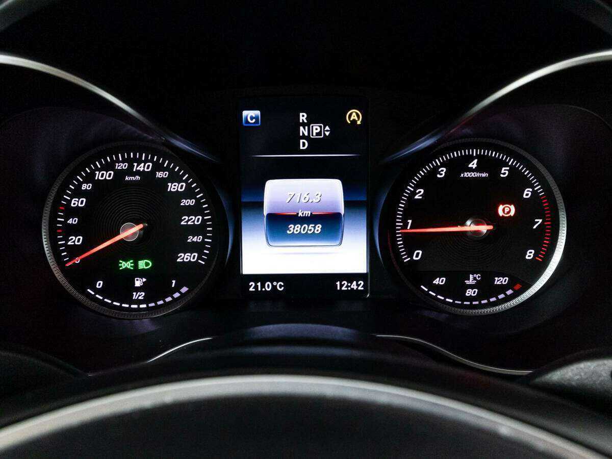 Купить Mercedes-Benz C-Класс с пробегом. Фото: #11