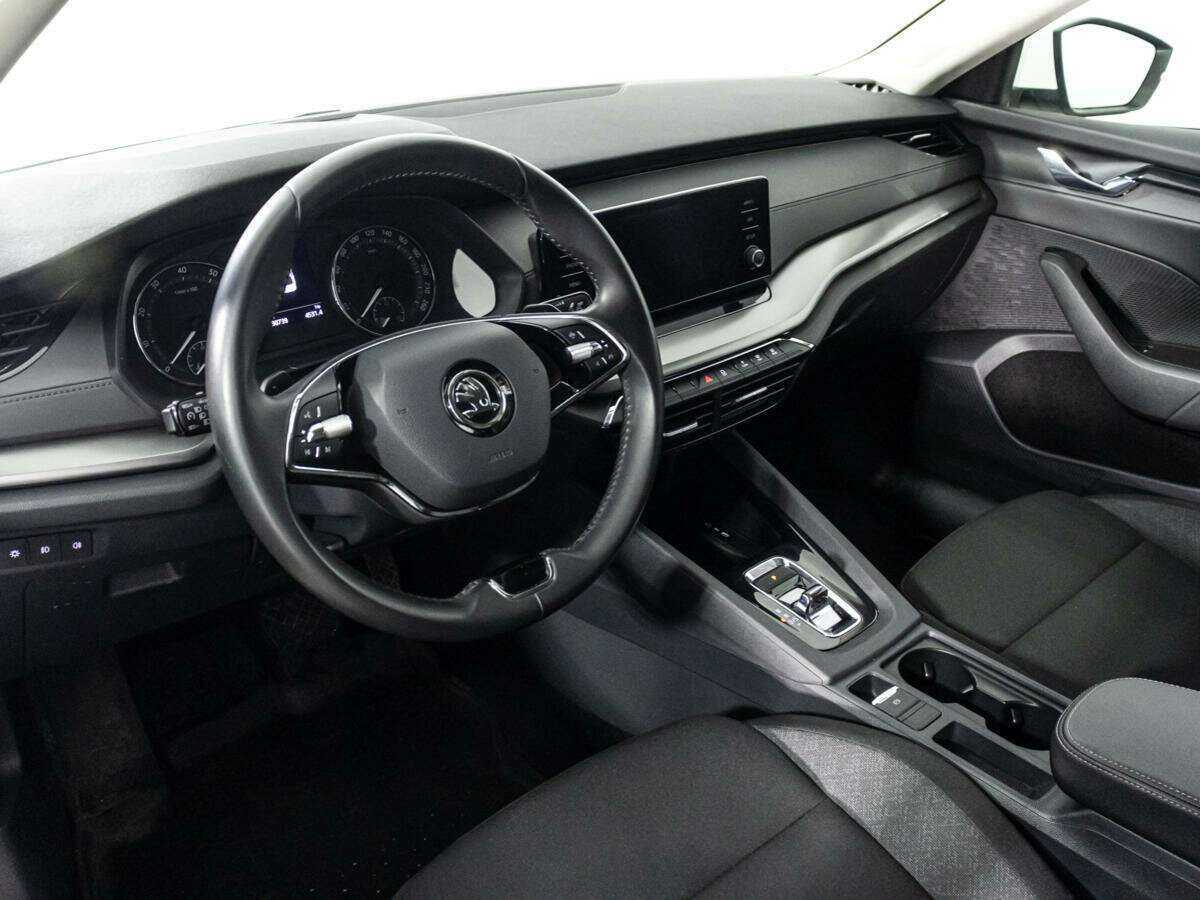 Купить Skoda Octavia с пробегом. Фото: #10