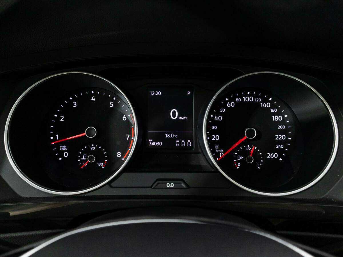 Купить Volkswagen Tiguan с пробегом. Фото: #11