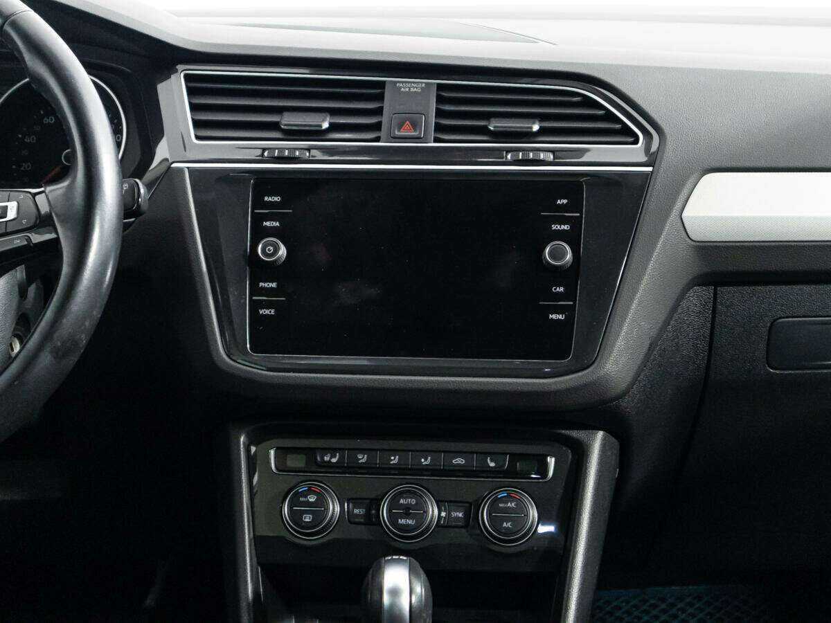 Купить Volkswagen Tiguan с пробегом. Фото: #13