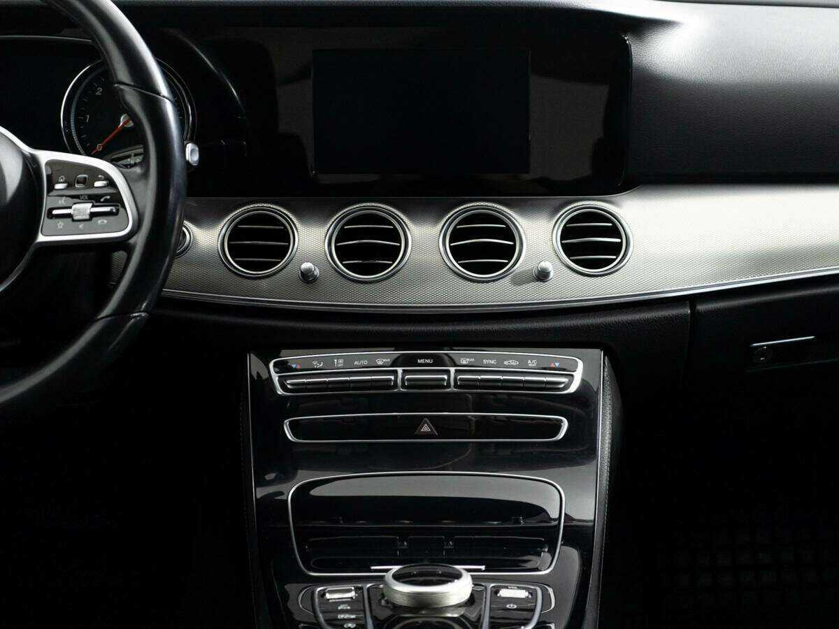 Купить Mercedes-Benz E-Класс с пробегом. Фото: #13