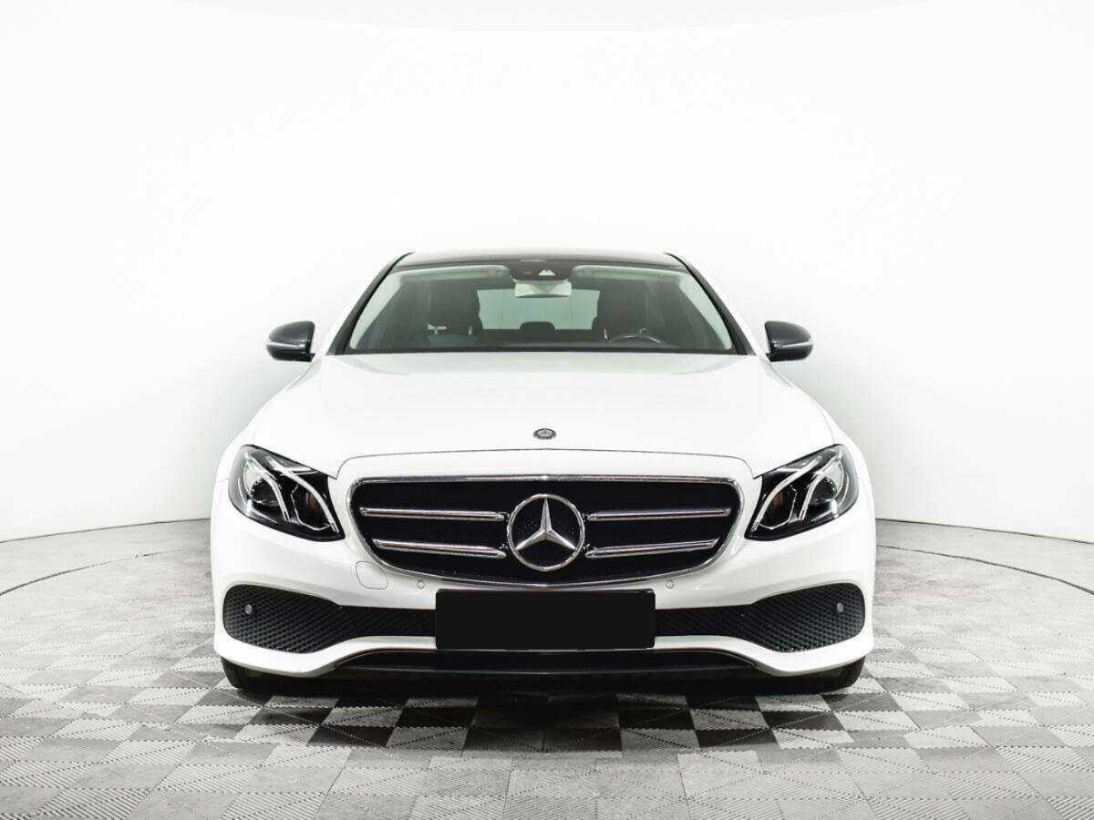 Купить Mercedes-Benz E-Класс с пробегом. Фото: #1