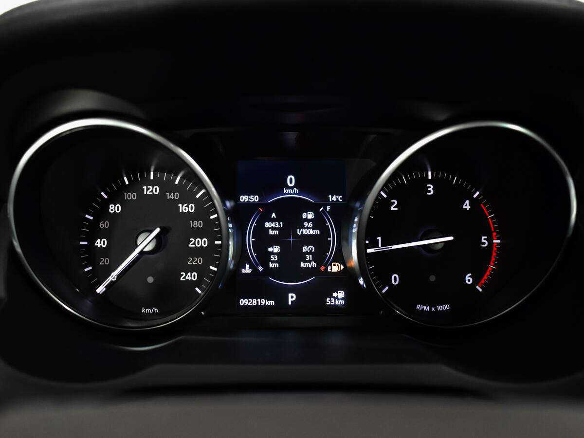 Купить Land Rover Range Rover Evoque с пробегом. Фото: #8