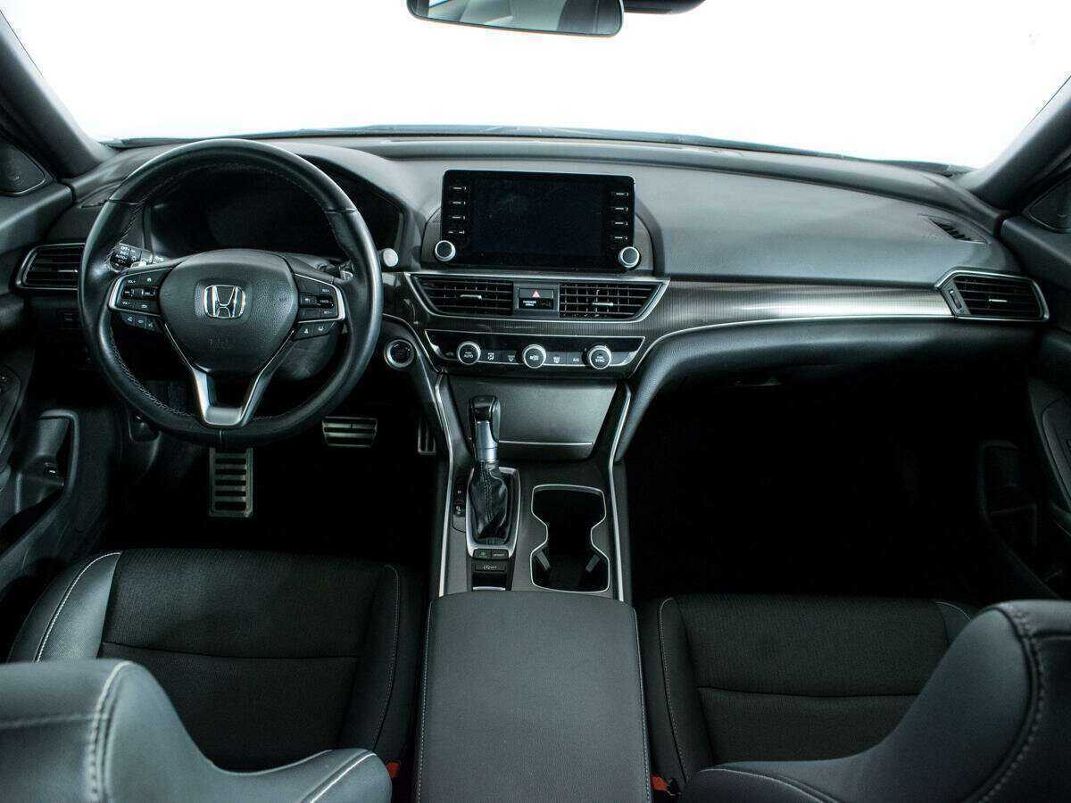 Купить Honda Accord с пробегом. Фото: #11