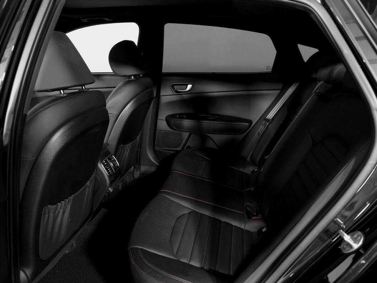 Купить Kia Optima с пробегом. Фото: #9