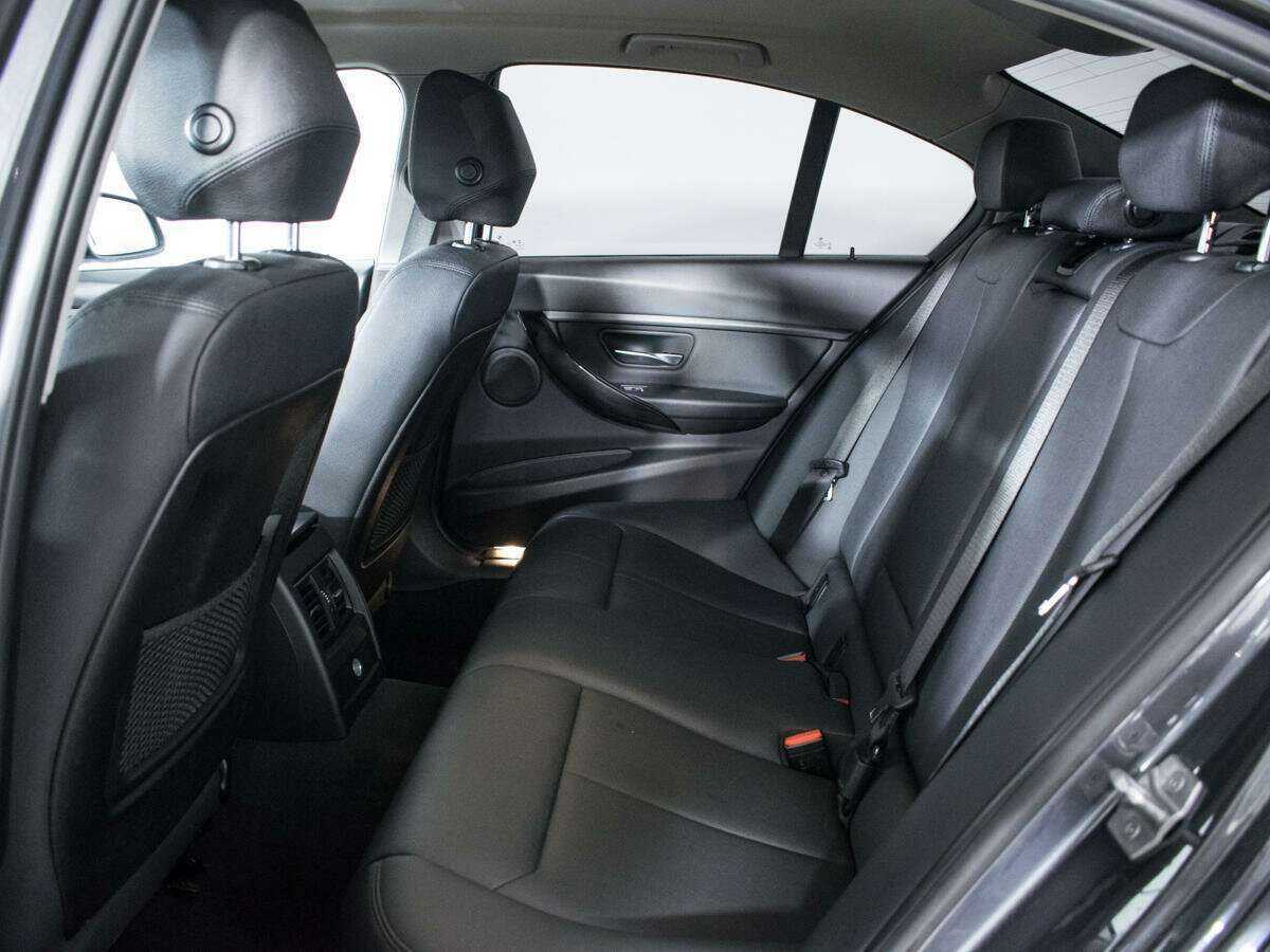 Купить BMW 3 серии с пробегом. Фото: #9