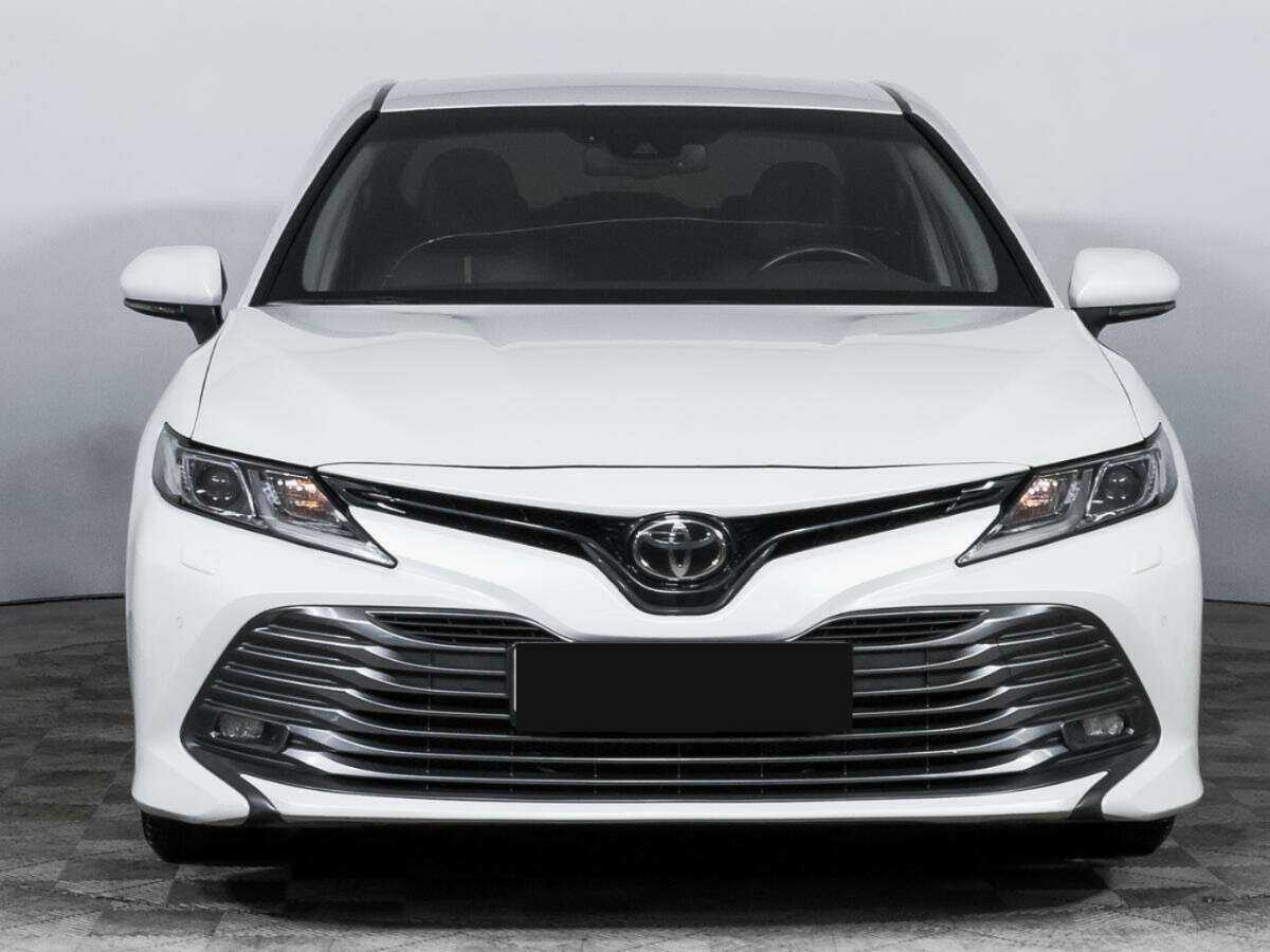 Купить Toyota Camry с пробегом. Фото: #1