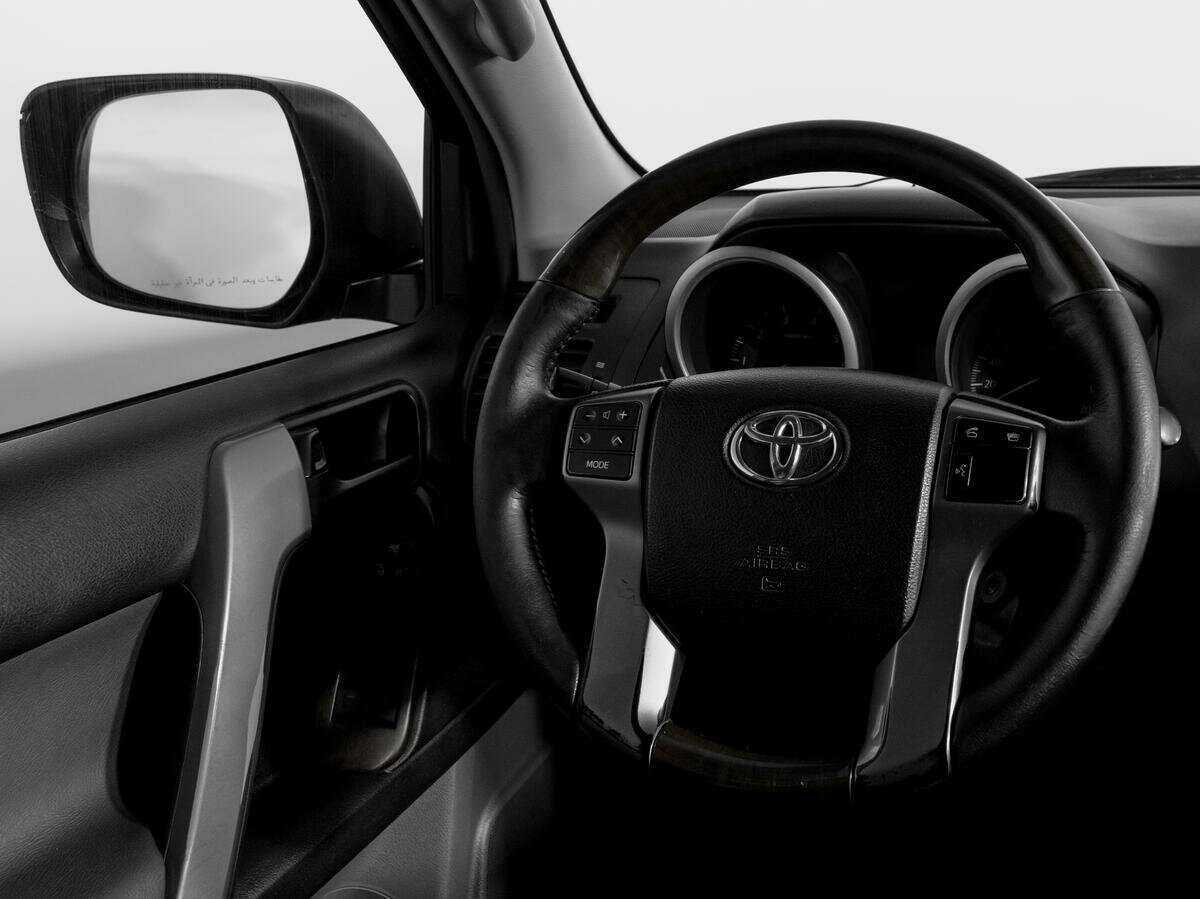 Купить Toyota Land Cruiser Prado с пробегом. Фото: #13