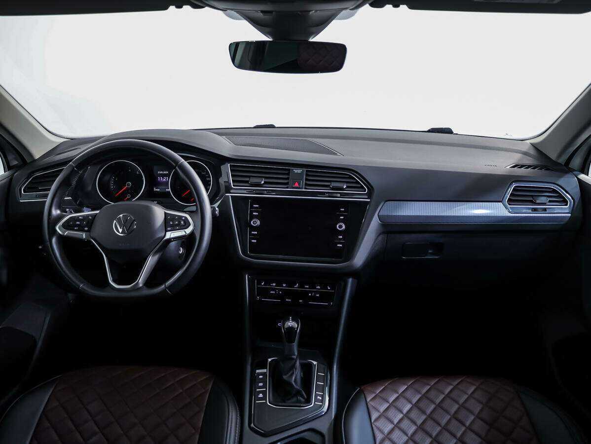 Купить Volkswagen Tiguan с пробегом. Фото: #8