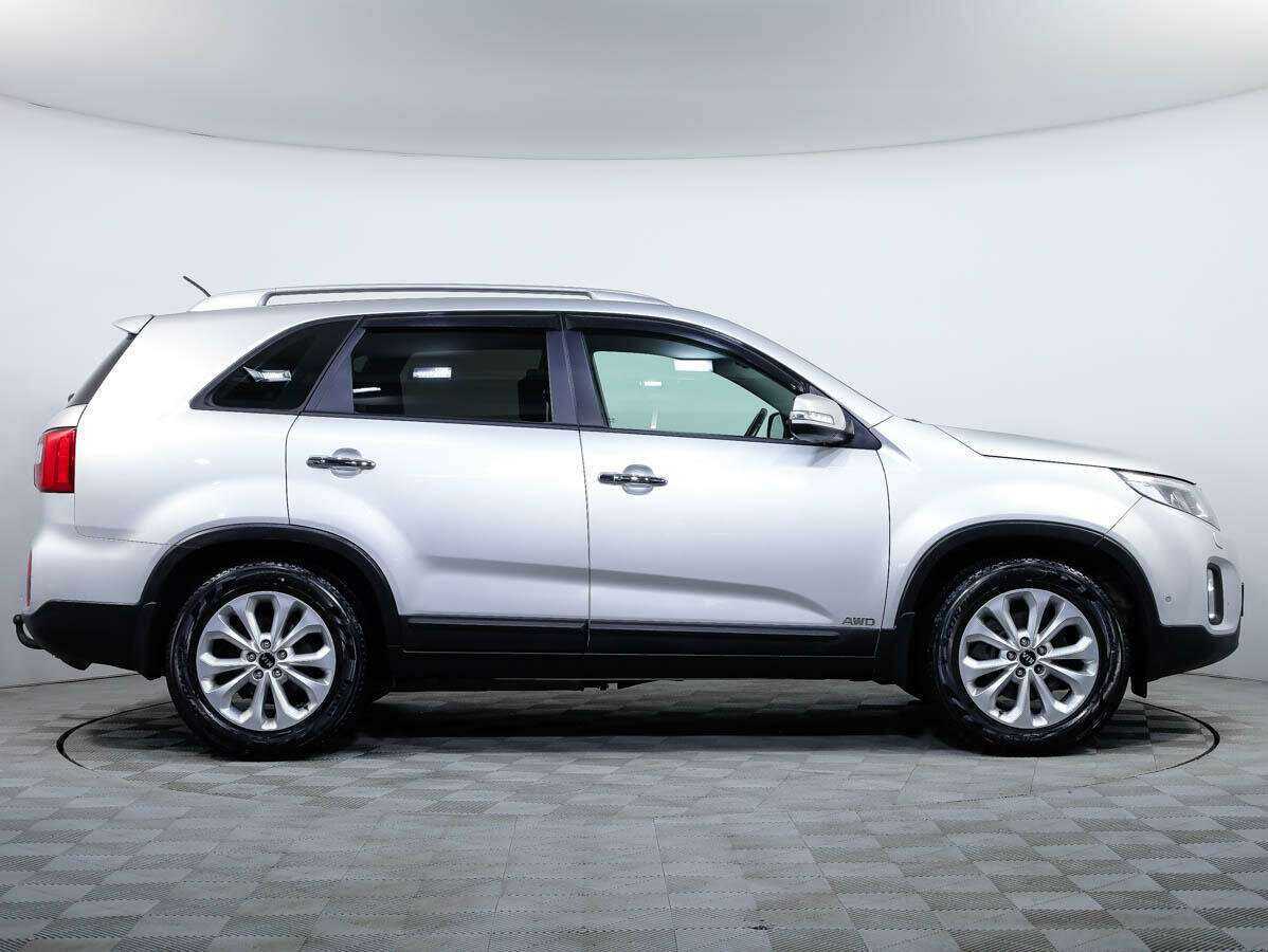 Купить Kia Sorento с пробегом. Фото: #2