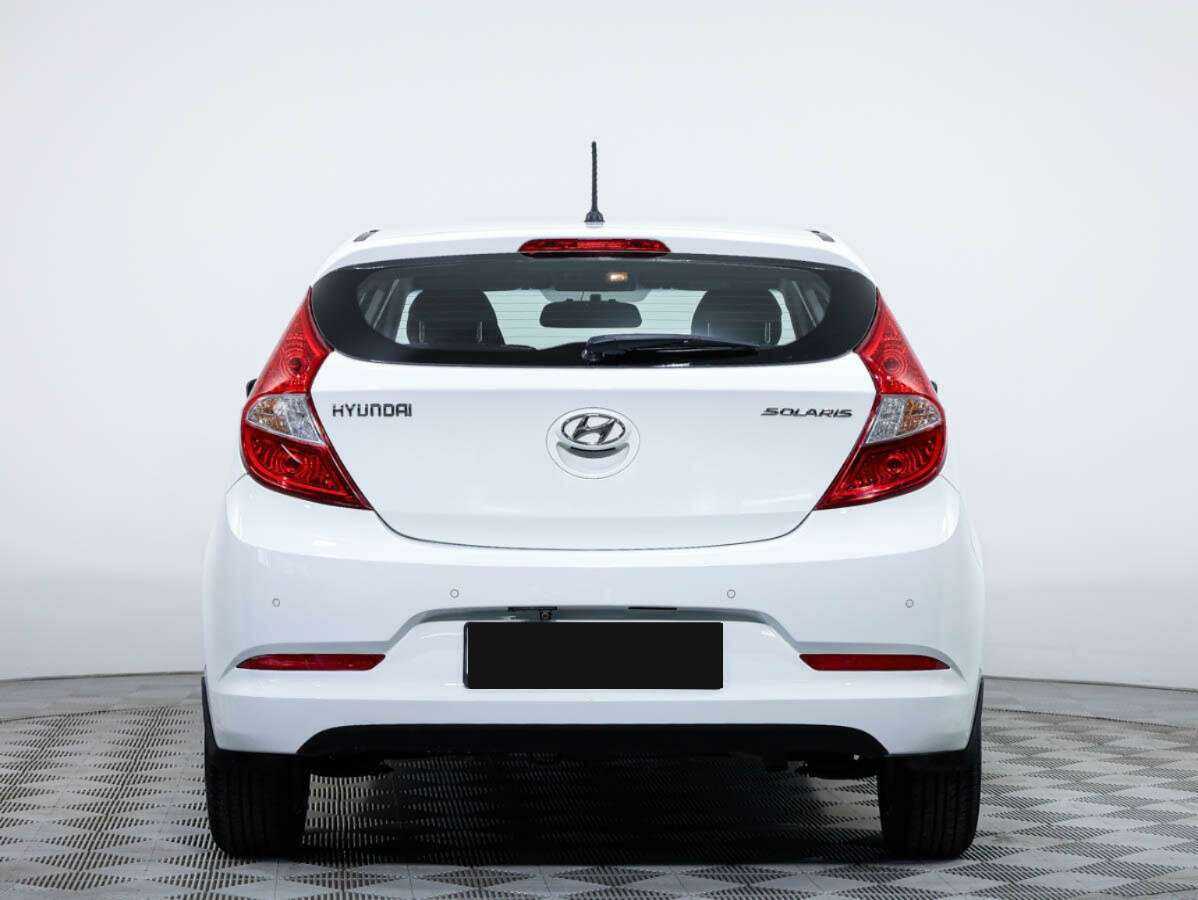 Купить Hyundai Solaris с пробегом. Фото: #4
