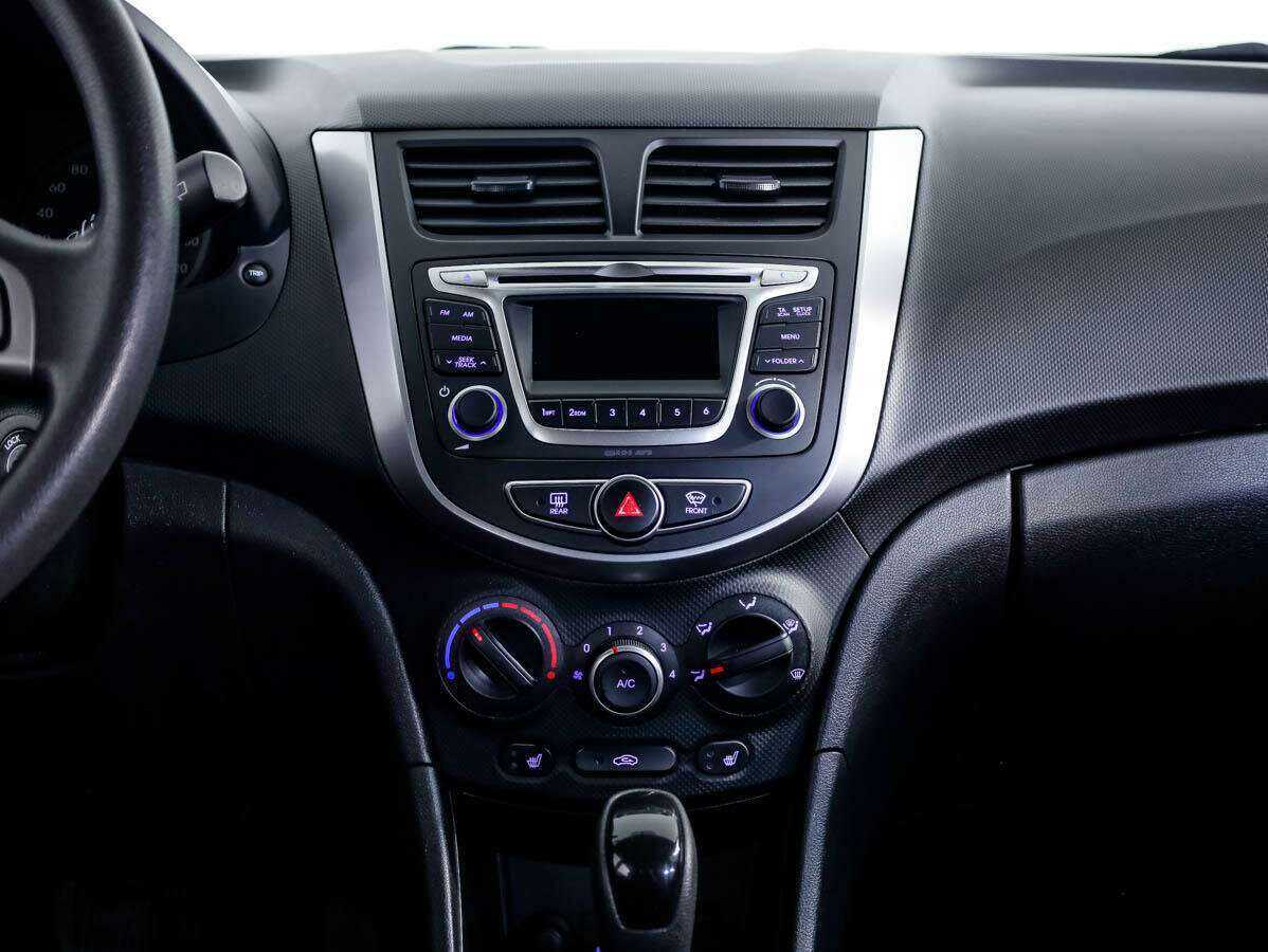 Купить Hyundai Solaris с пробегом. Фото: #18