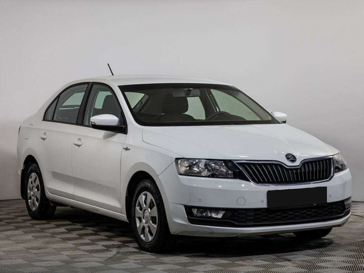Купить Skoda Rapid с пробегом. Фото: #1