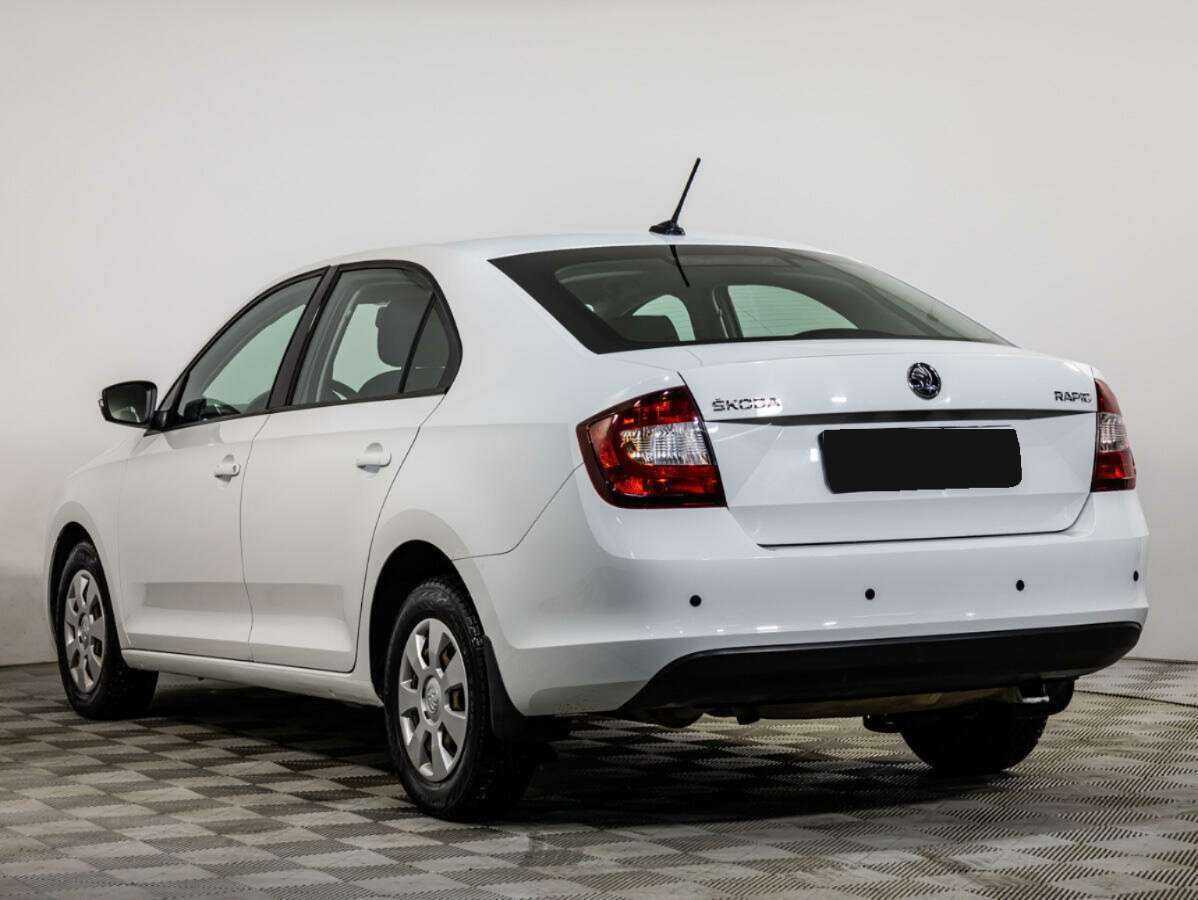 Купить Skoda Rapid с пробегом. Фото: #5