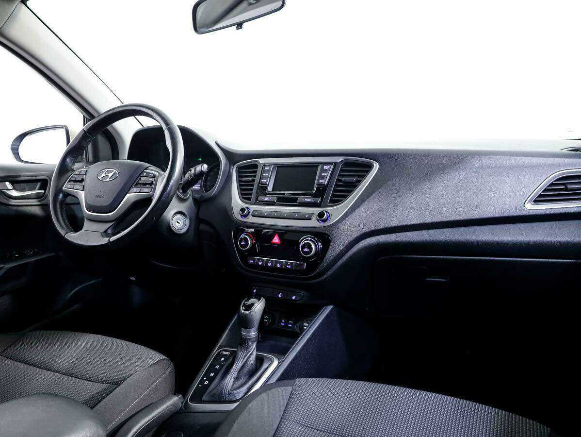 Купить Hyundai Solaris с пробегом. Фото: #7