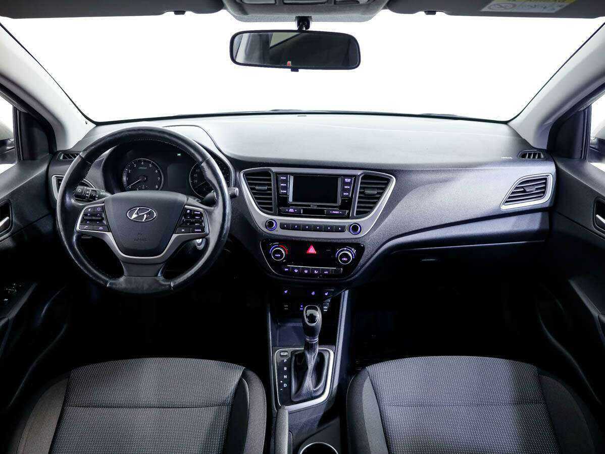 Купить Hyundai Solaris с пробегом. Фото: #8