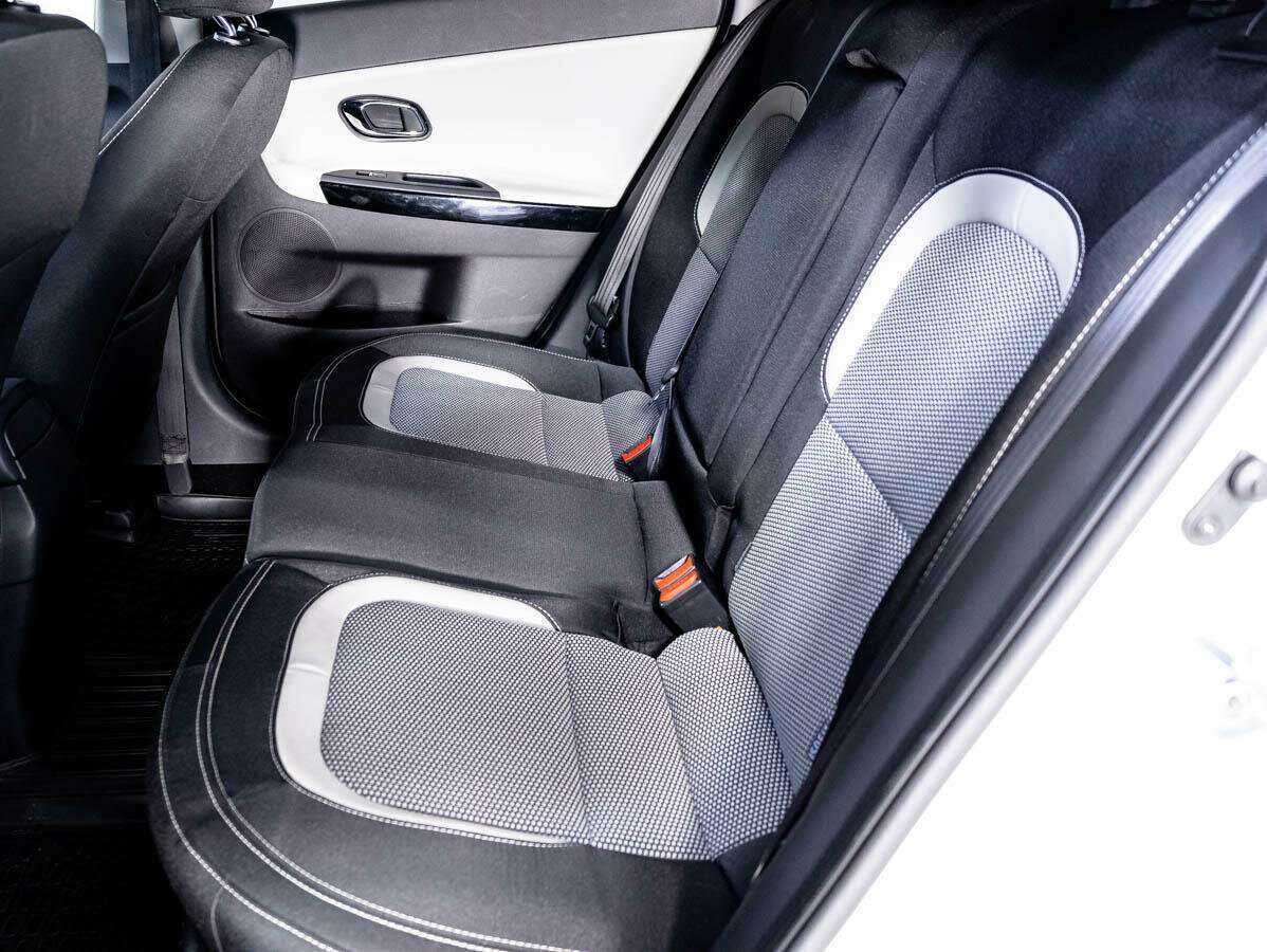 Купить Kia Ceed с пробегом. Фото: #11