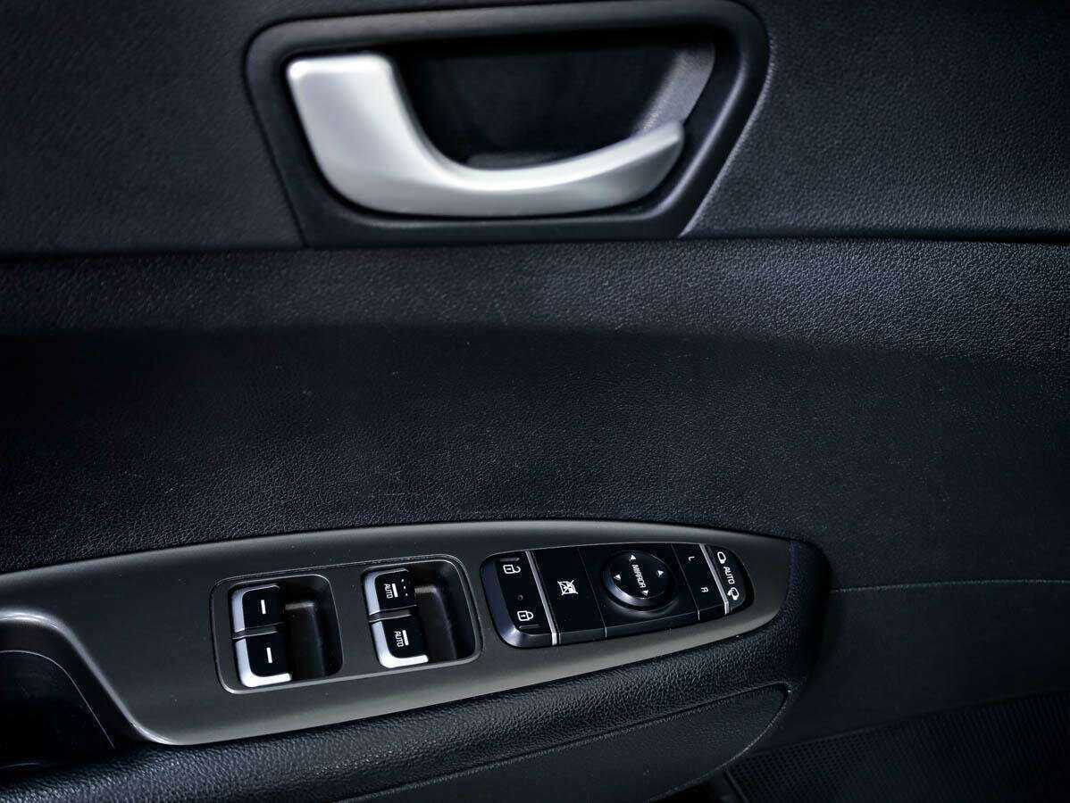 Купить Kia Optima с пробегом. Фото: #18
