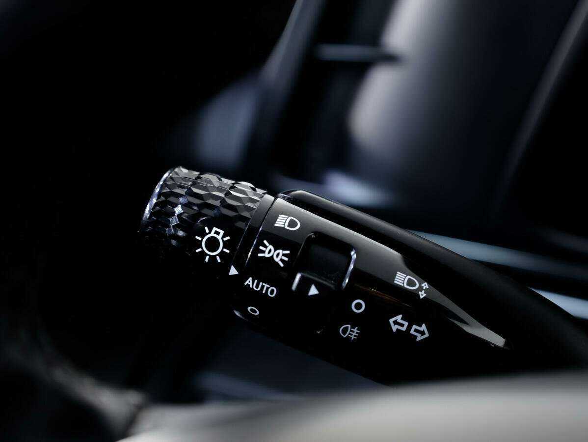 Купить Hyundai Elantra с пробегом. Фото: #23