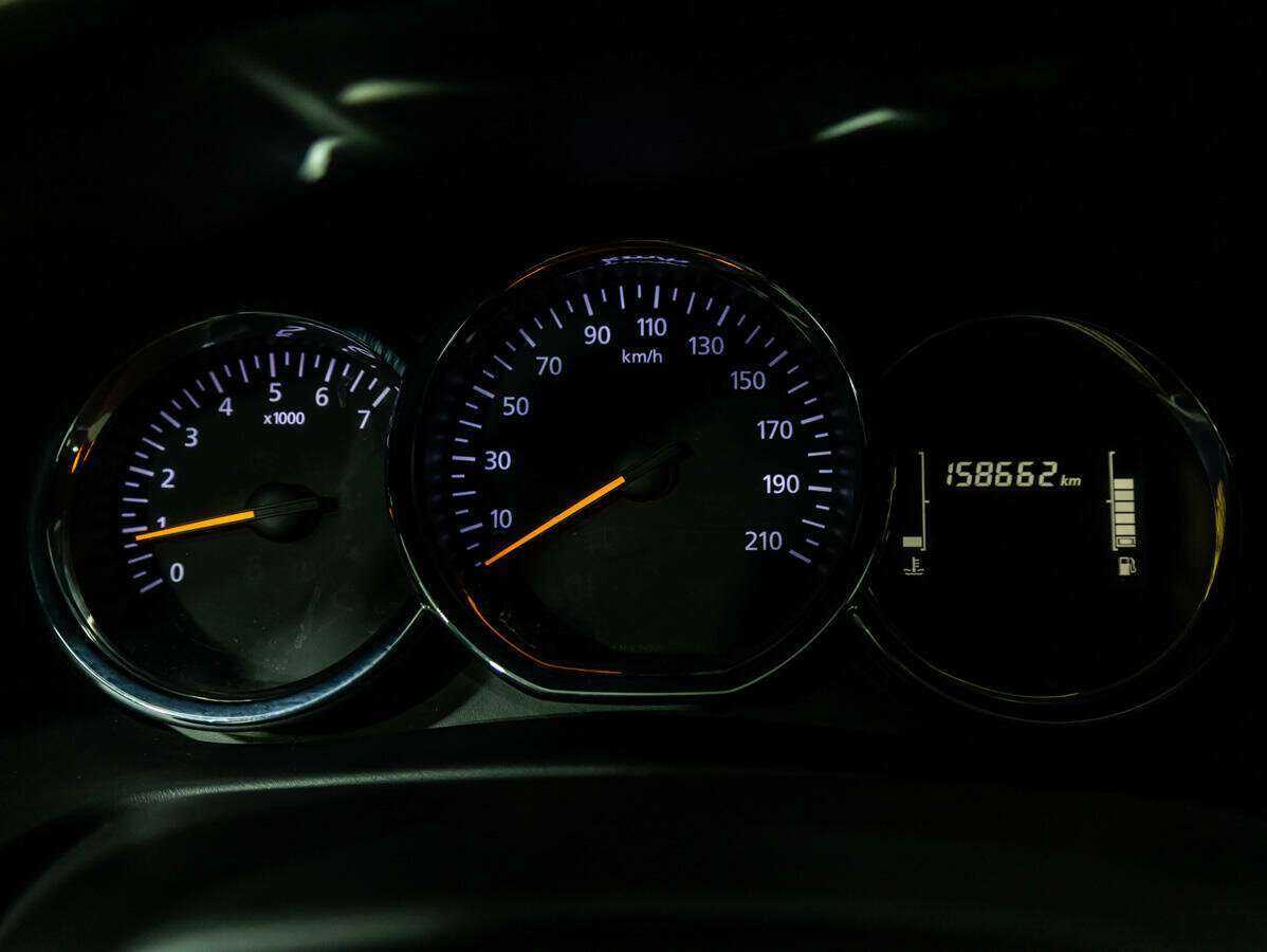 Купить Renault Logan с пробегом. Фото: #14