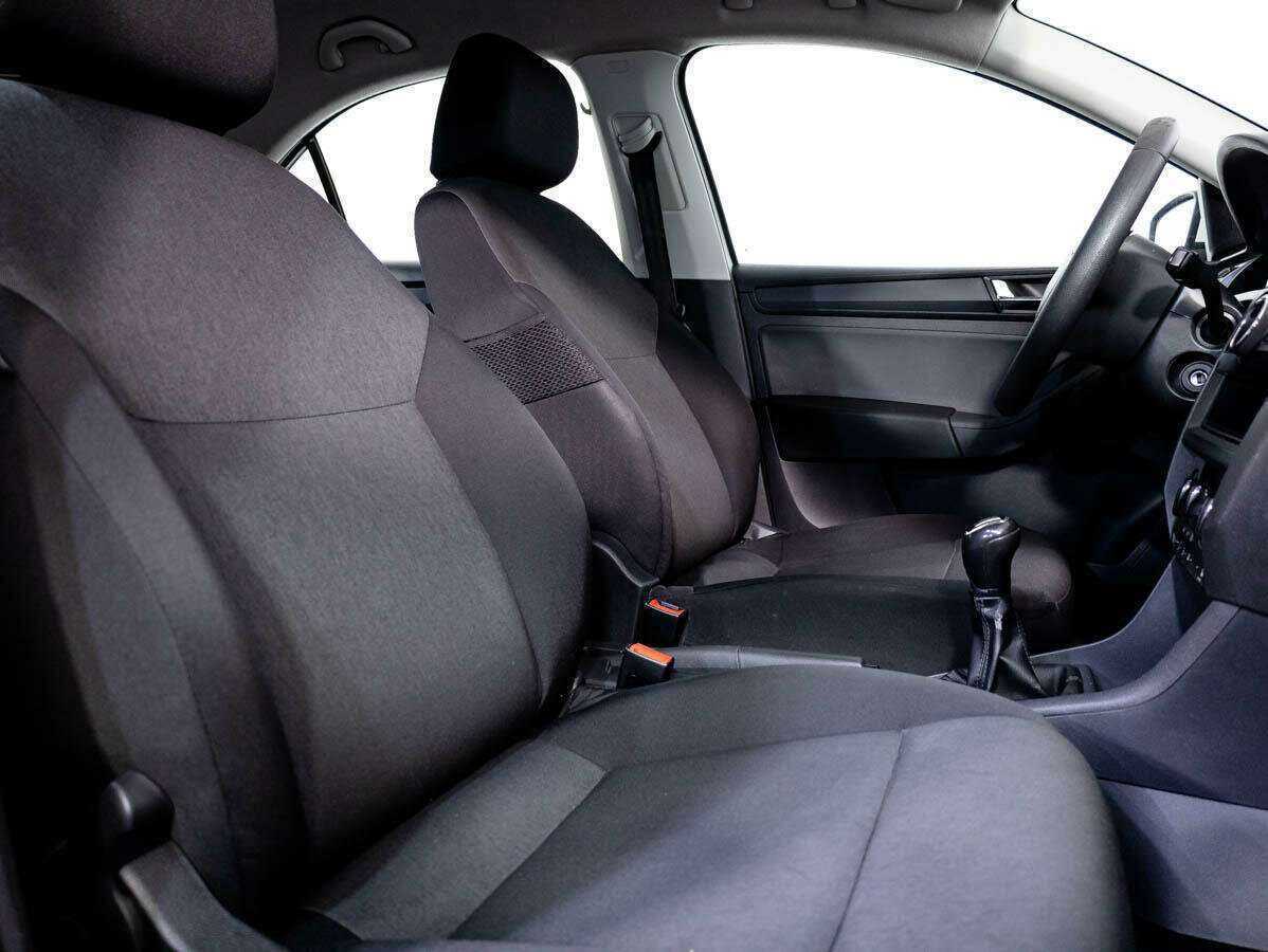 Купить Skoda Rapid с пробегом. Фото: #11