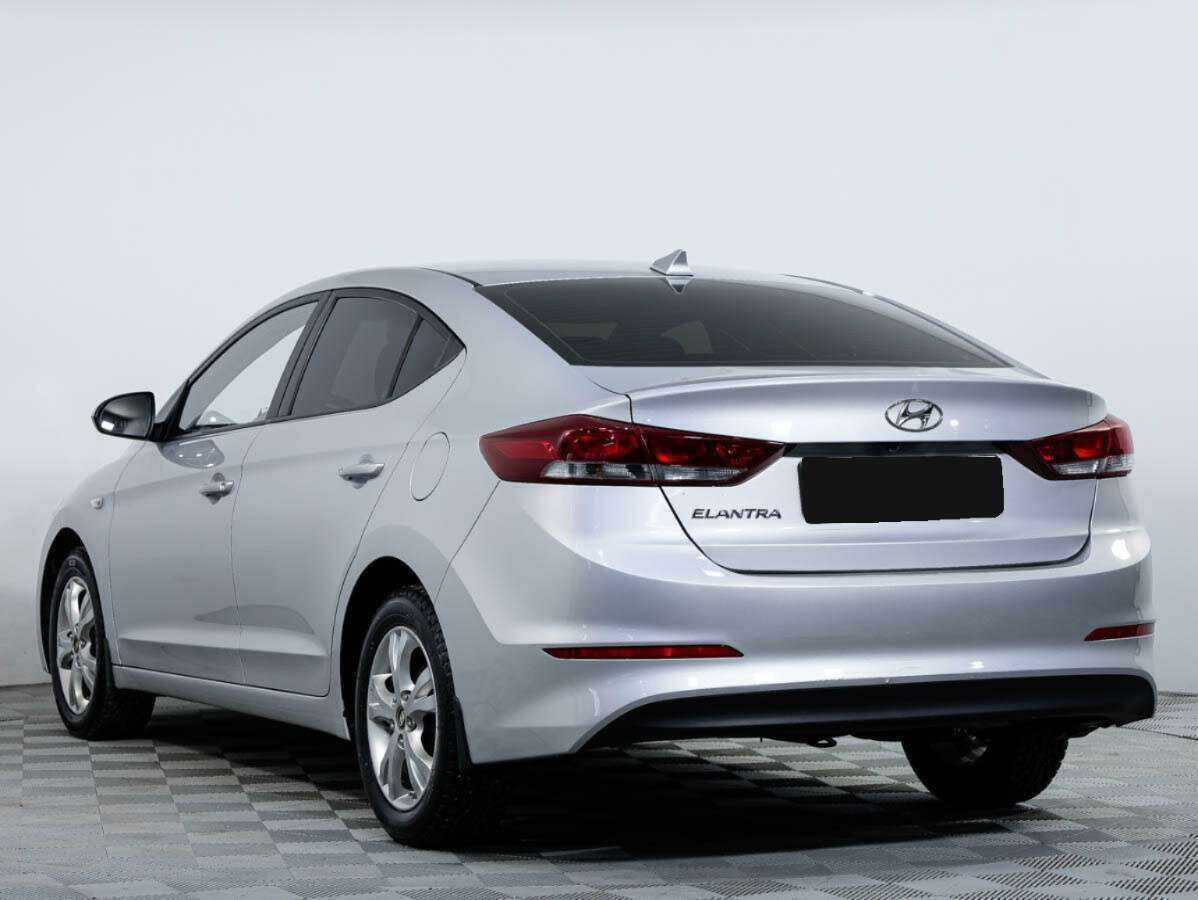Купить Hyundai Elantra с пробегом. Фото: #5