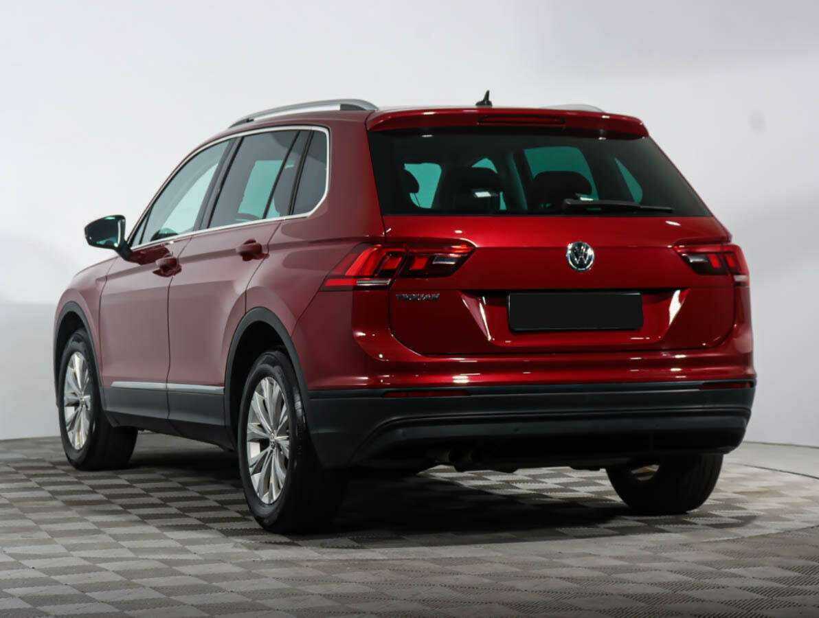 Купить Volkswagen Tiguan с пробегом. Фото: #3