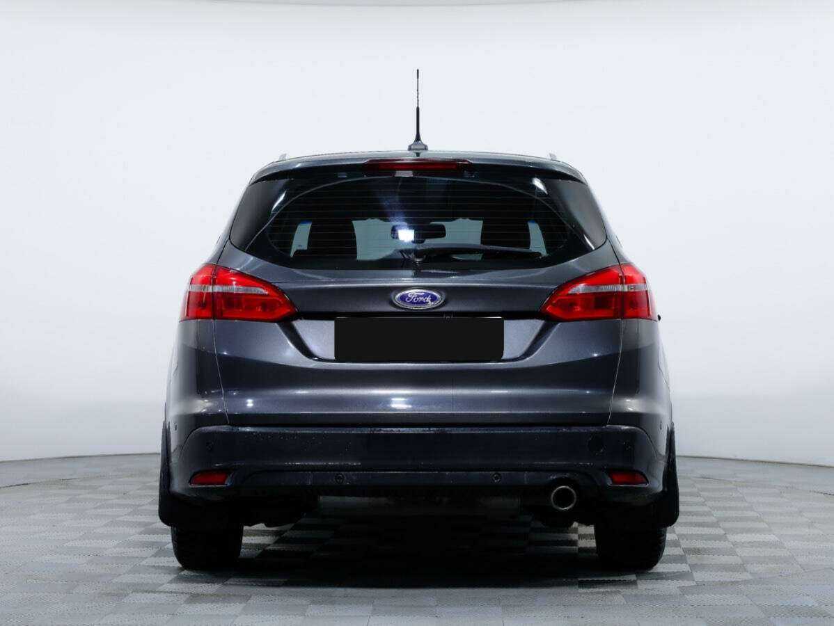 Купить Ford Focus с пробегом. Фото: #4