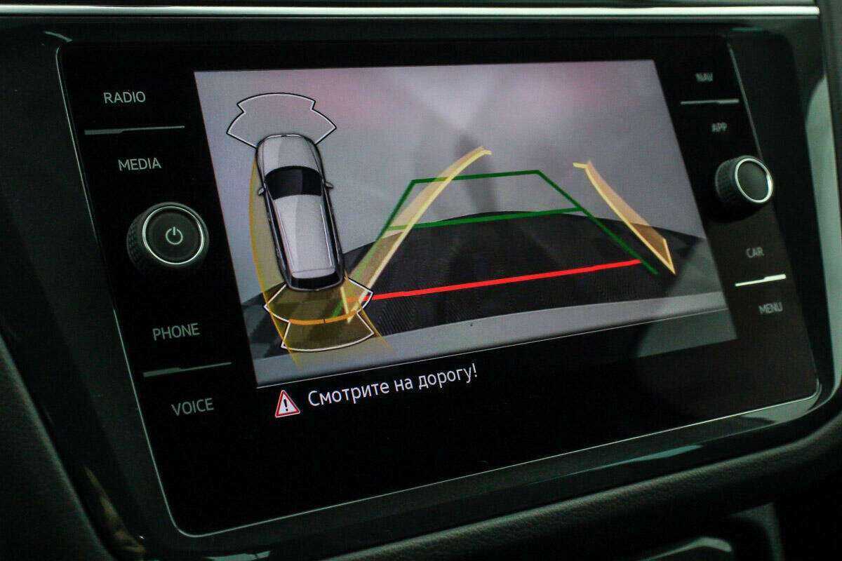 Купить Volkswagen Tiguan с пробегом. Фото: #9