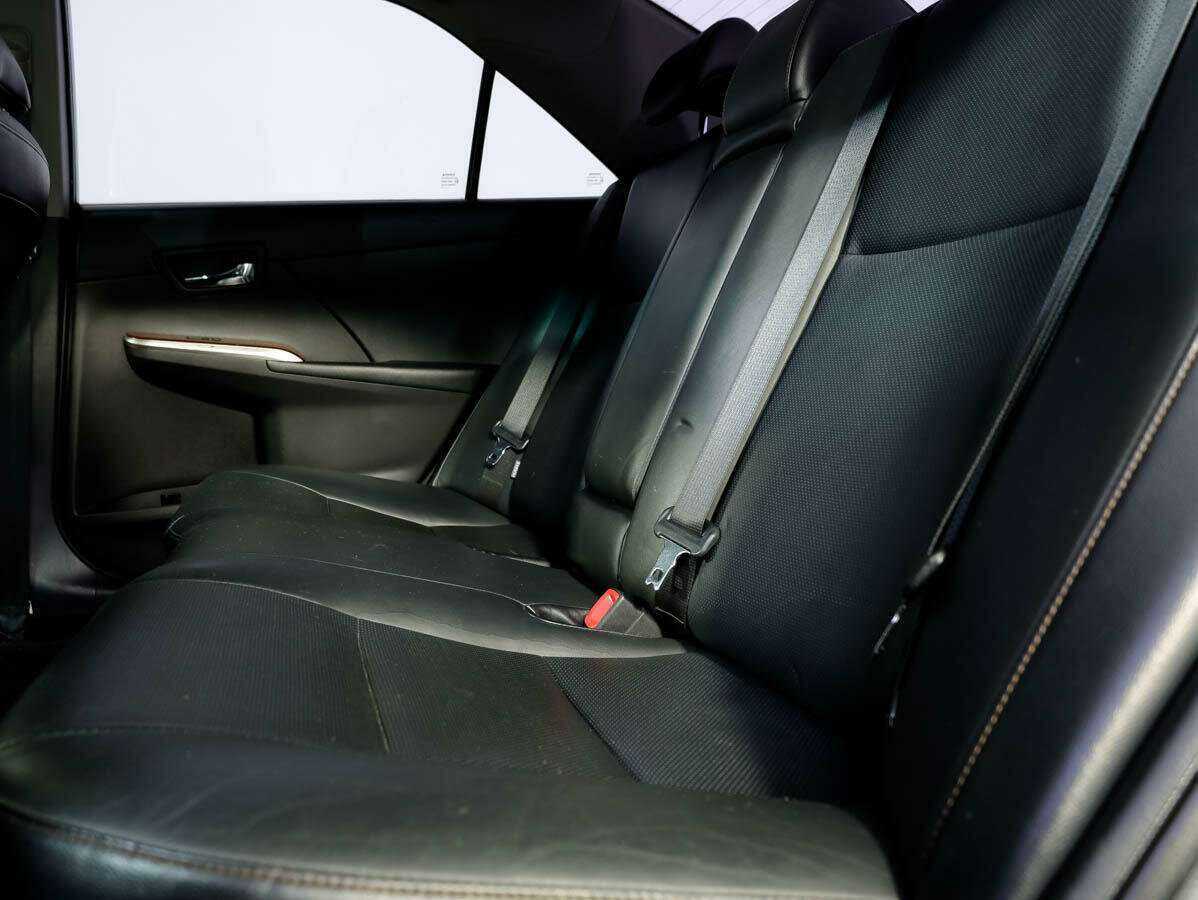 Купить Toyota Camry с пробегом. Фото: #12