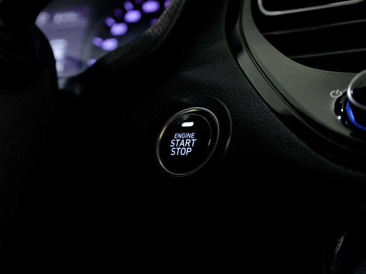 Купить Hyundai Solaris с пробегом. Фото: #17