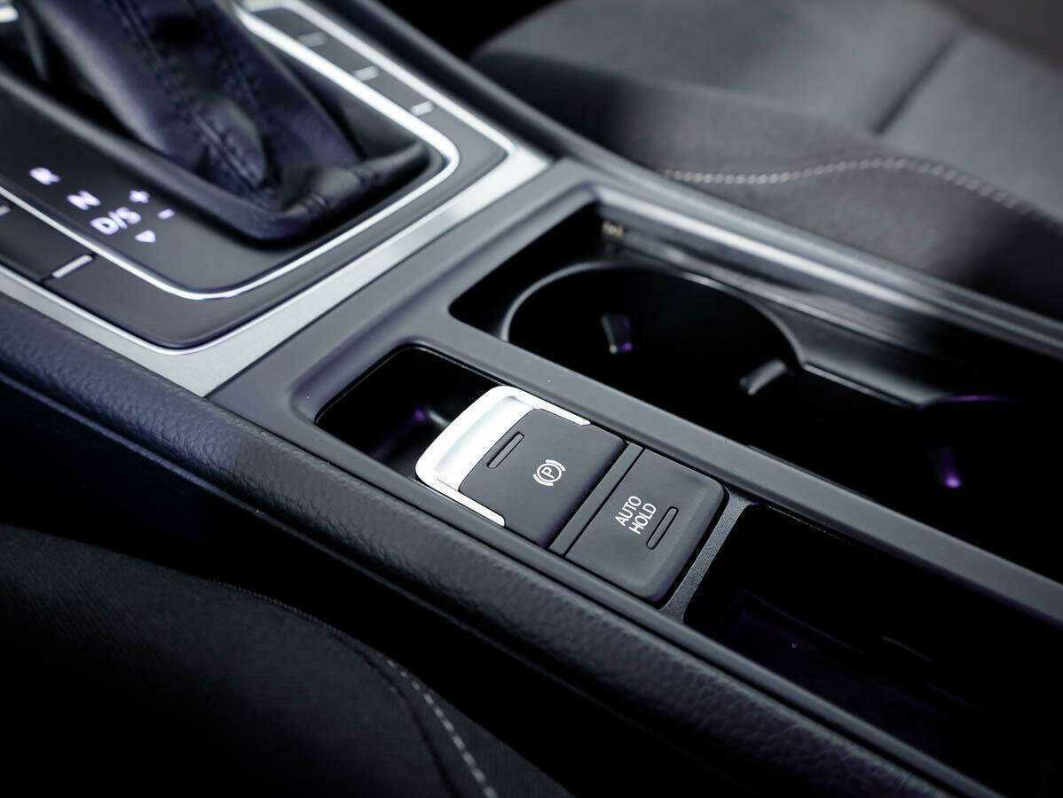 Купить Volkswagen Golf с пробегом. Фото: #15