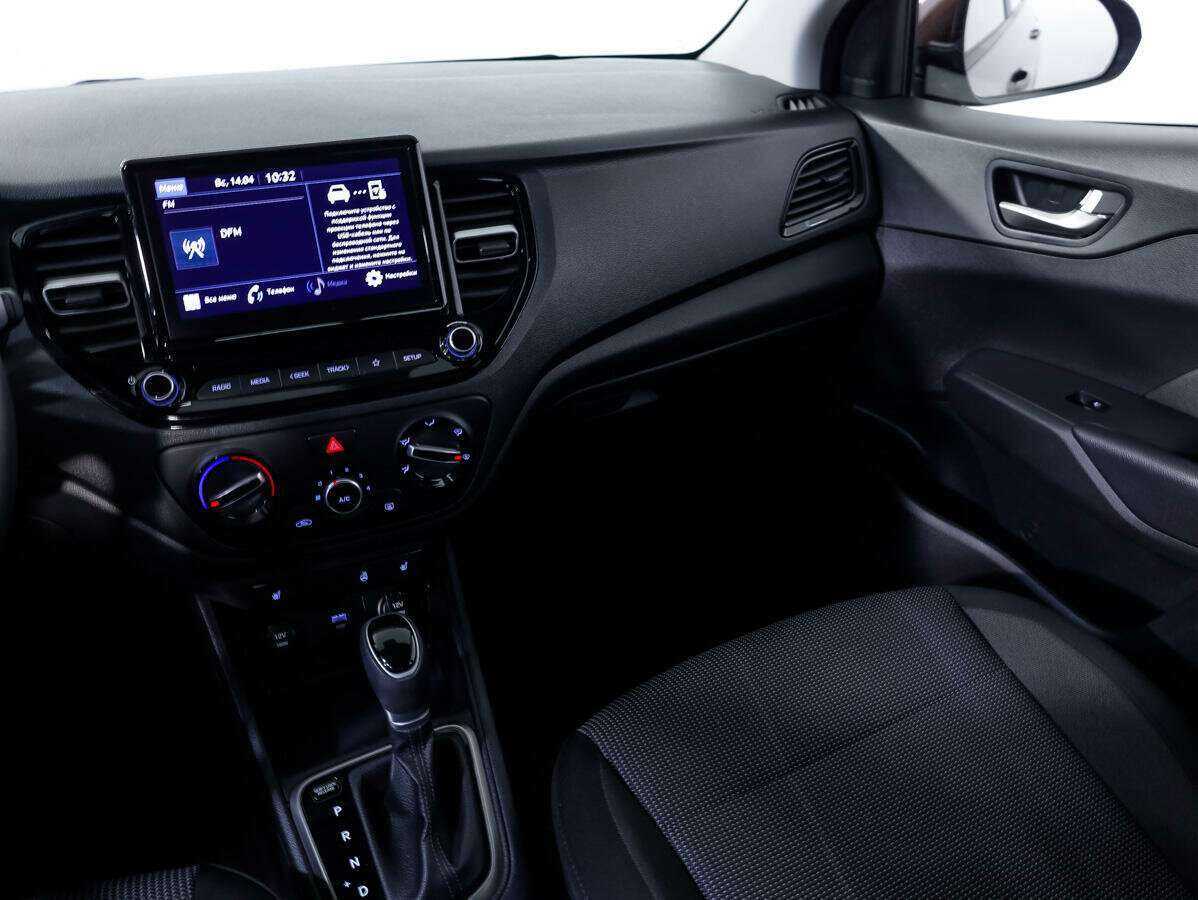 Купить Hyundai Solaris с пробегом. Фото: #13