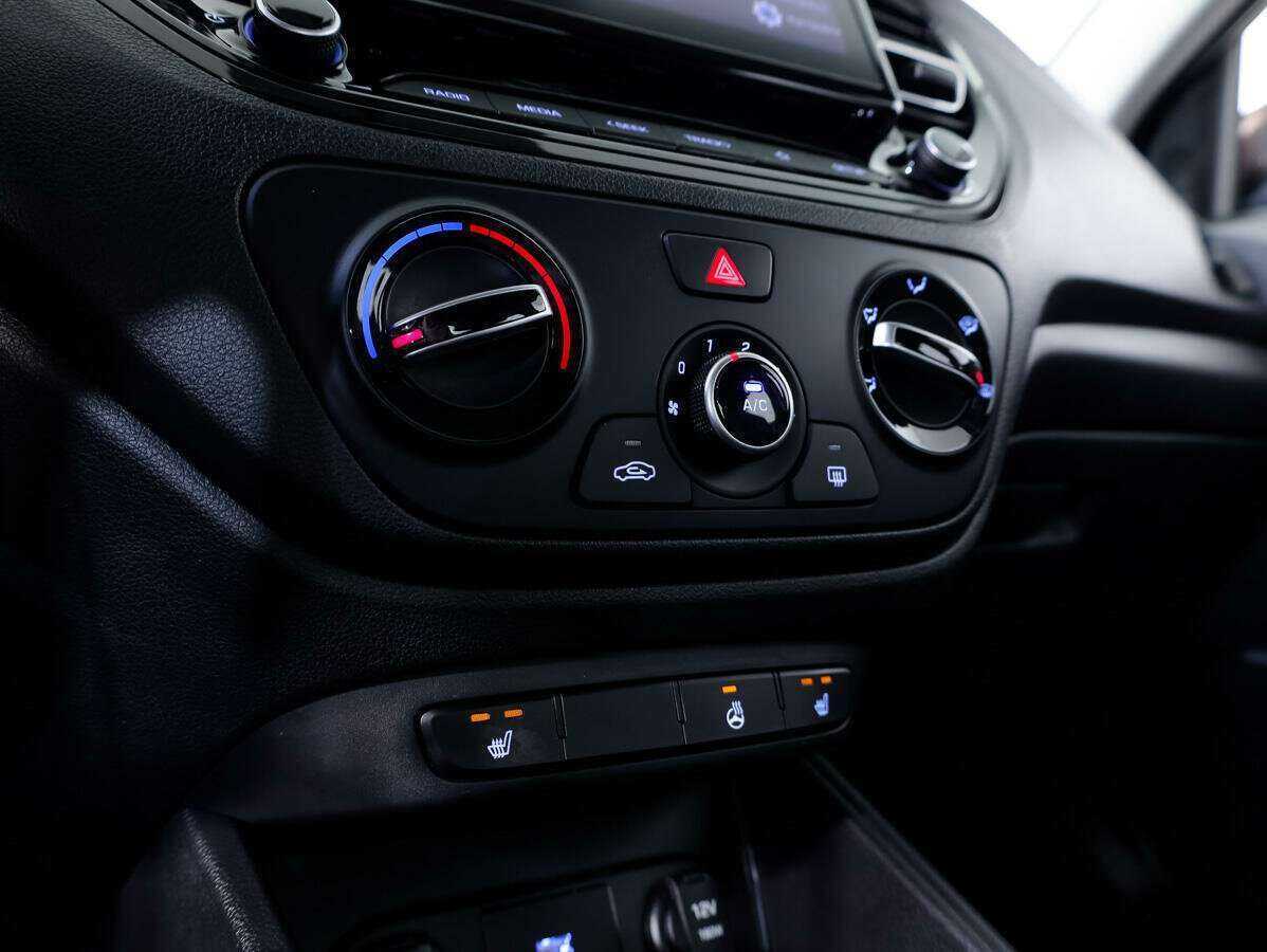 Купить Hyundai Solaris с пробегом. Фото: #15