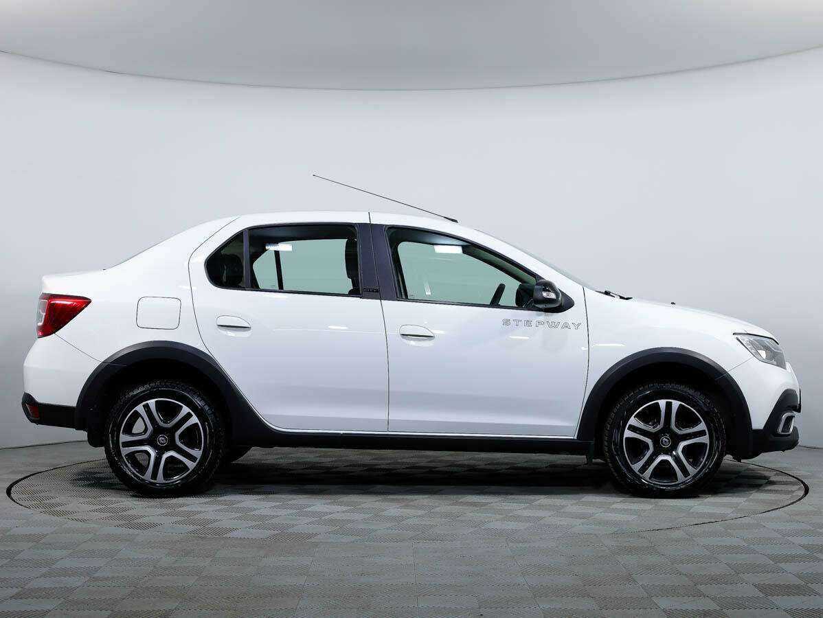 Купить Renault Logan с пробегом. Фото: #2