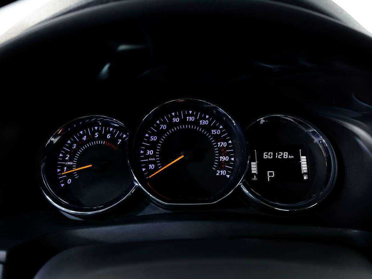 Купить Renault Logan с пробегом. Фото: #19