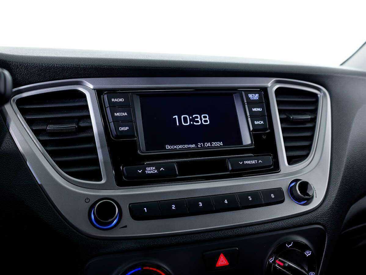 Купить Hyundai Solaris с пробегом. Фото: #16