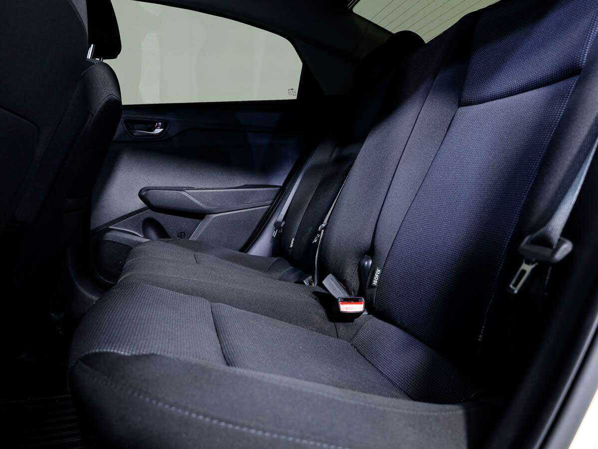 Купить Hyundai Solaris с пробегом. Фото: #11