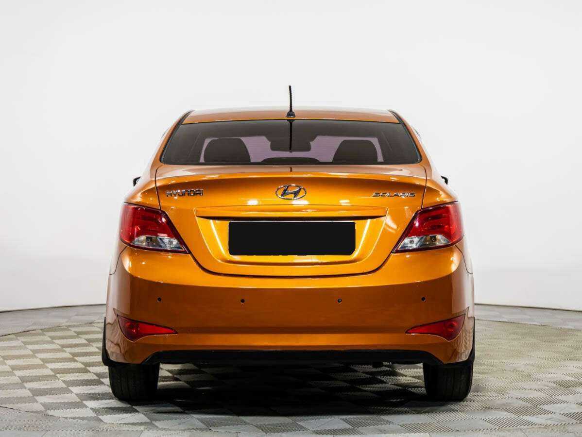 Купить Hyundai Solaris с пробегом. Фото: #4